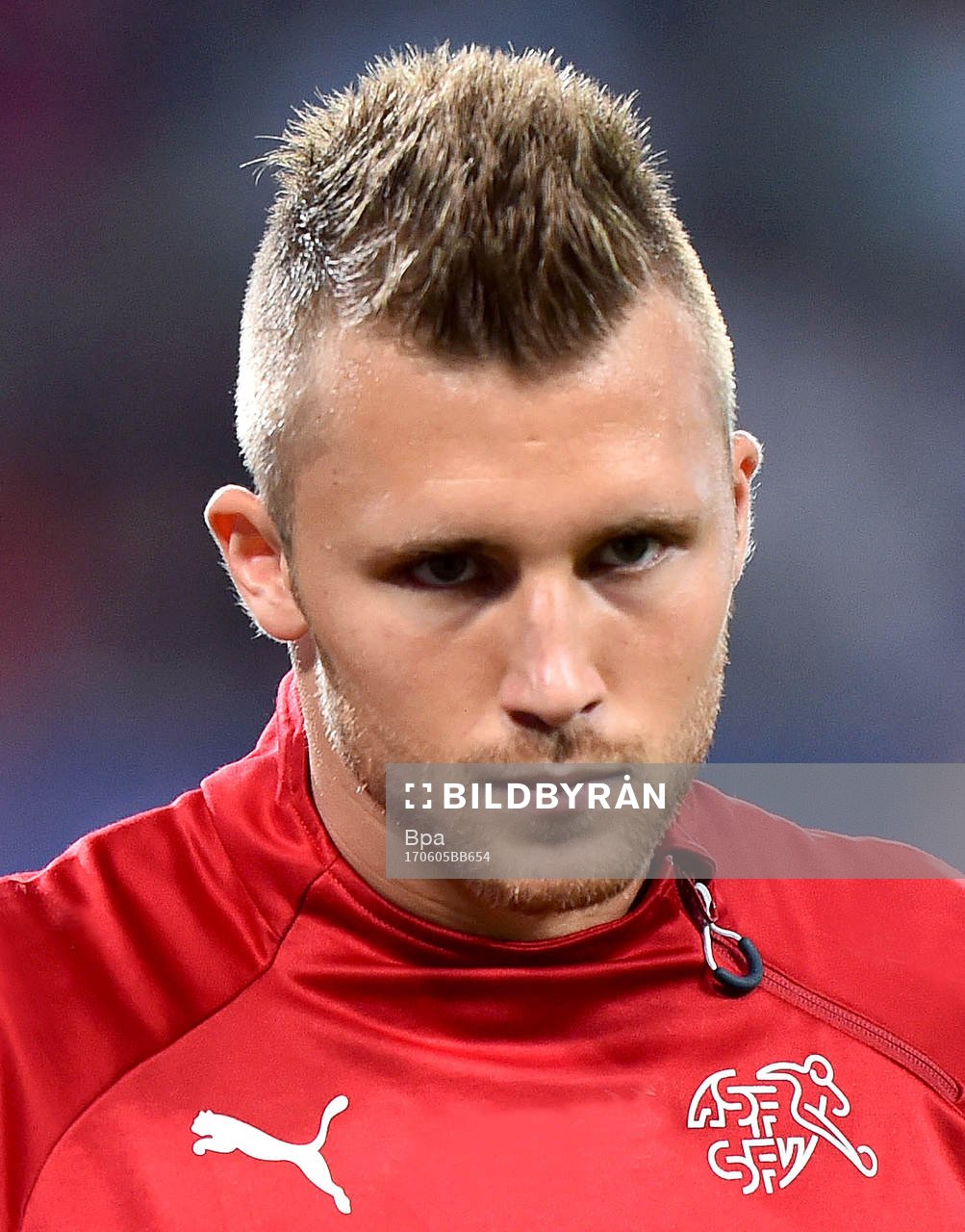 Fotboll, VM 2018, Porträtt, Schweiz: Silvan Widmer, Schweiz, poserar för ett porträtt den 5 juni 2017