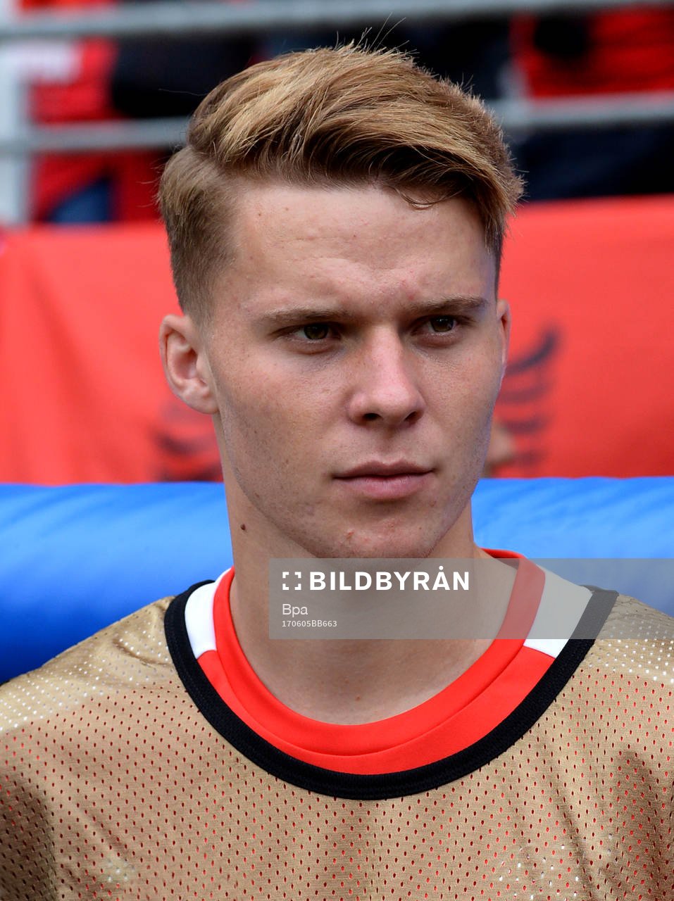 Fotboll, VM 2018, Porträtt, Schweiz: Nico Elvedi, Schweiz, poserar för ett porträtt den 5 juni 2017