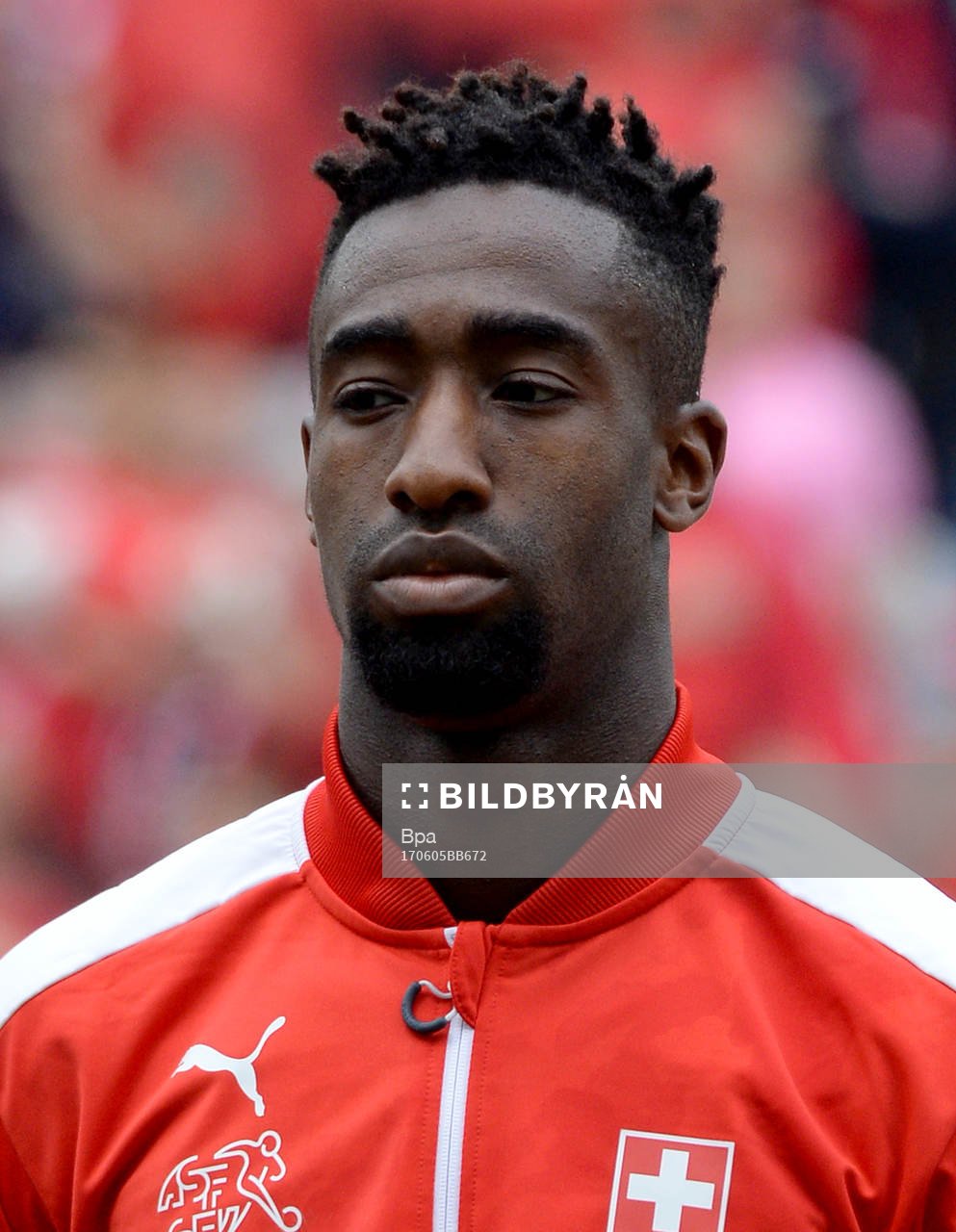 Johannes Agwawandre Djourou, Schweiz