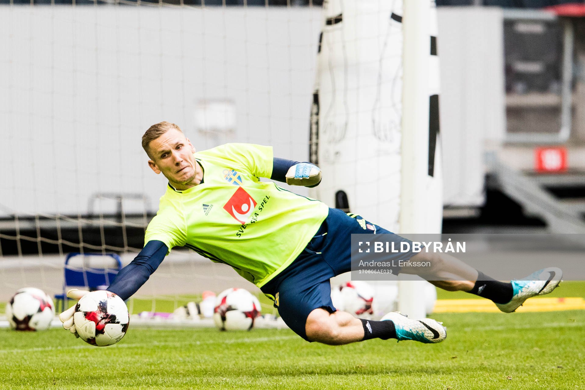 Sveriges målvakt Robin Olsen