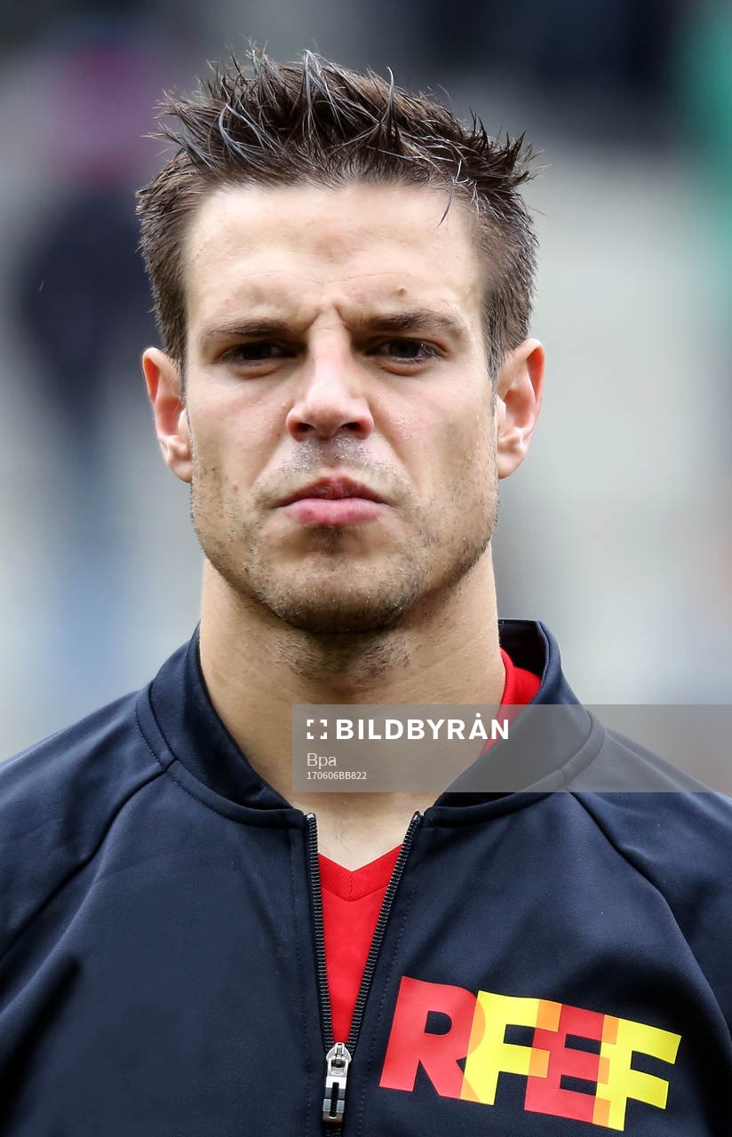 Cesar Azpilicueta, Spanien
