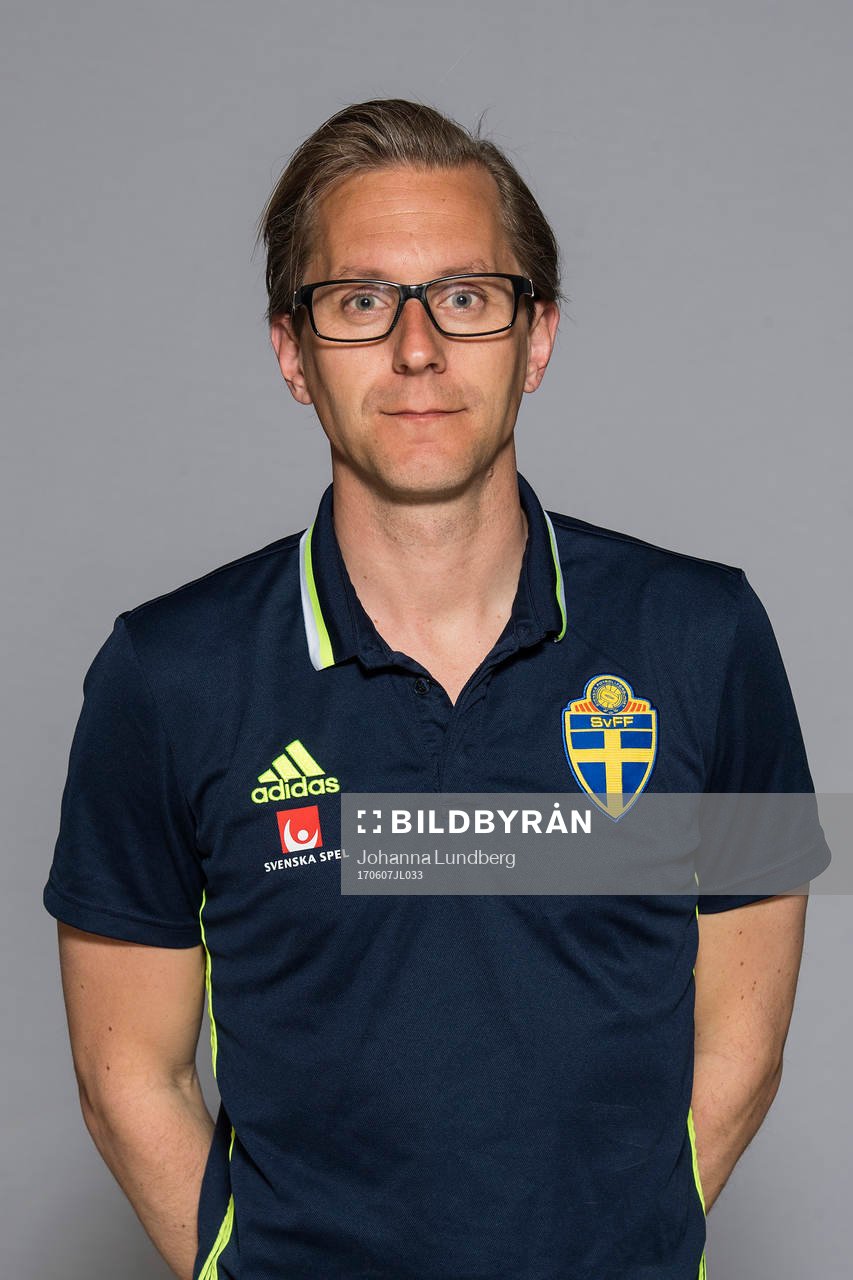 Christofer Augustsson, tränare,  i P19 landslaget