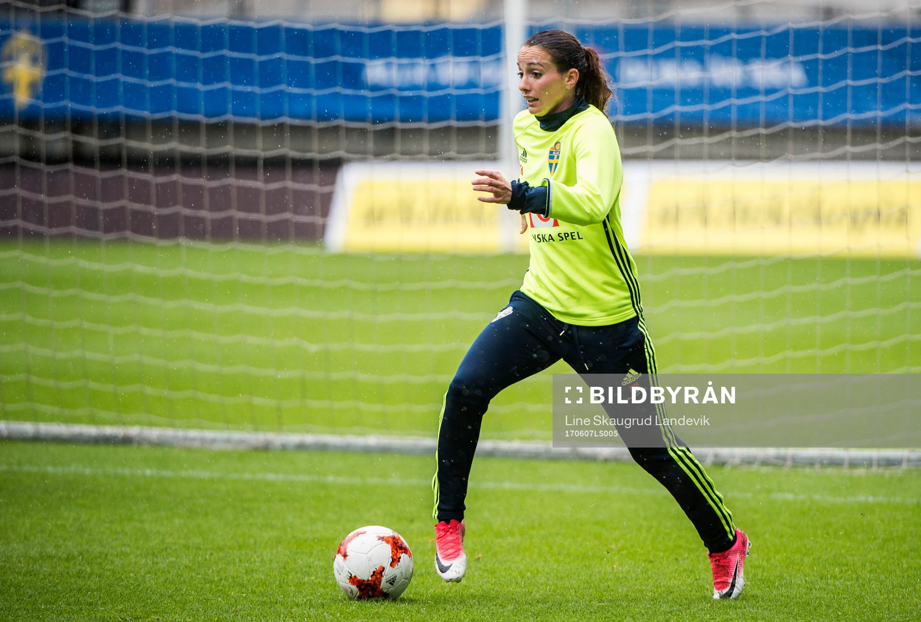 Kosovare Asllani