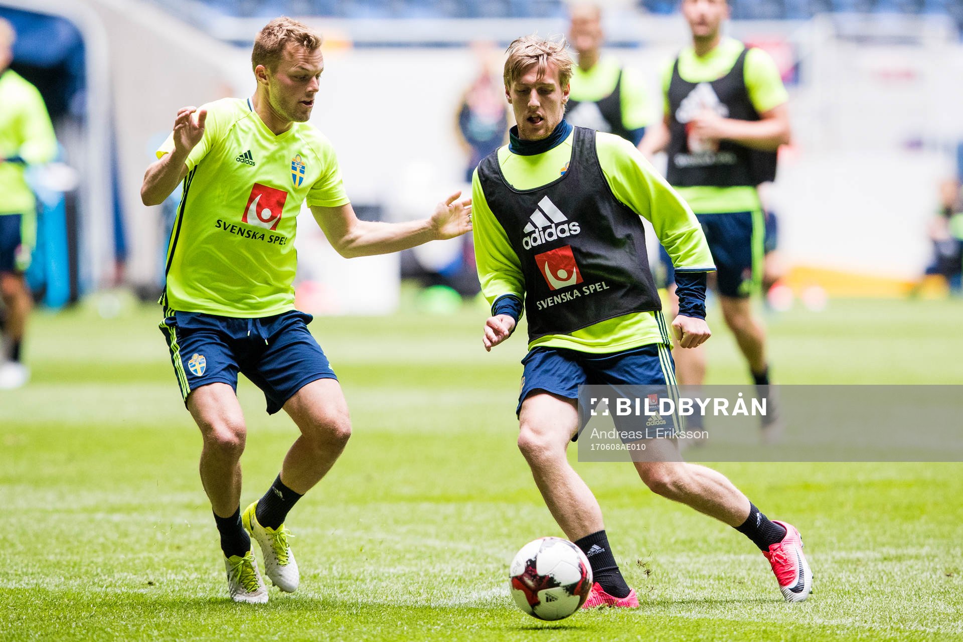Sveriges Sebastian Larsson och Emil Forsberg