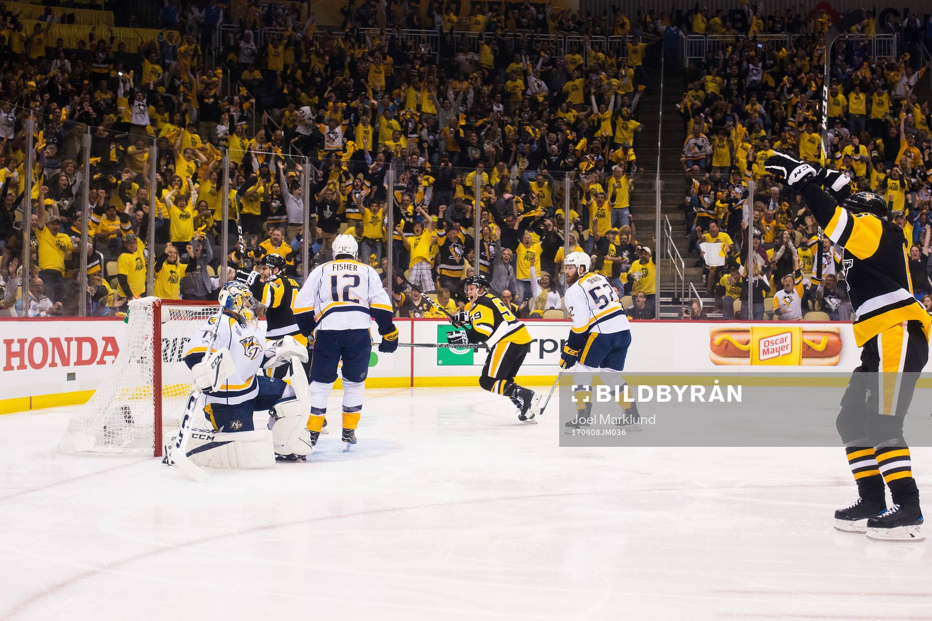 Pittsburghs Conor Sheary och Jake Guentzel jublar