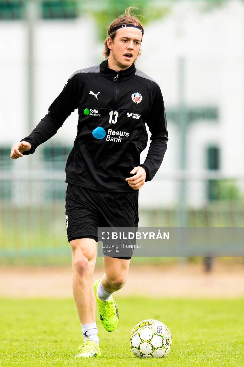 Helsingborgs Alexander Achinioti-Jönsson