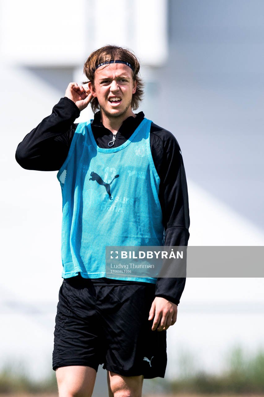 Helsingborgs Alexander Achinioti-Jönsson