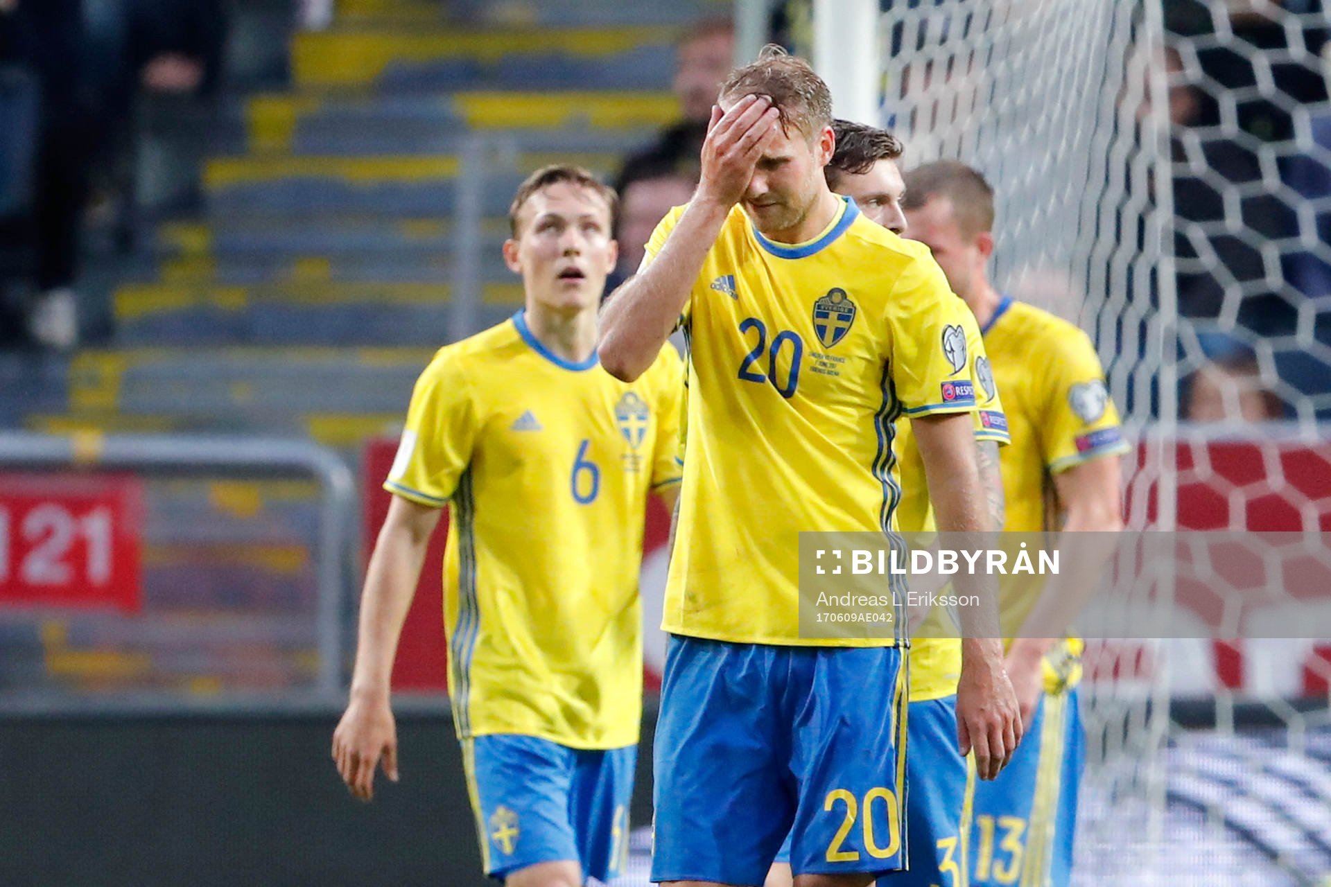 Sveriges Ola Toivonen deppar