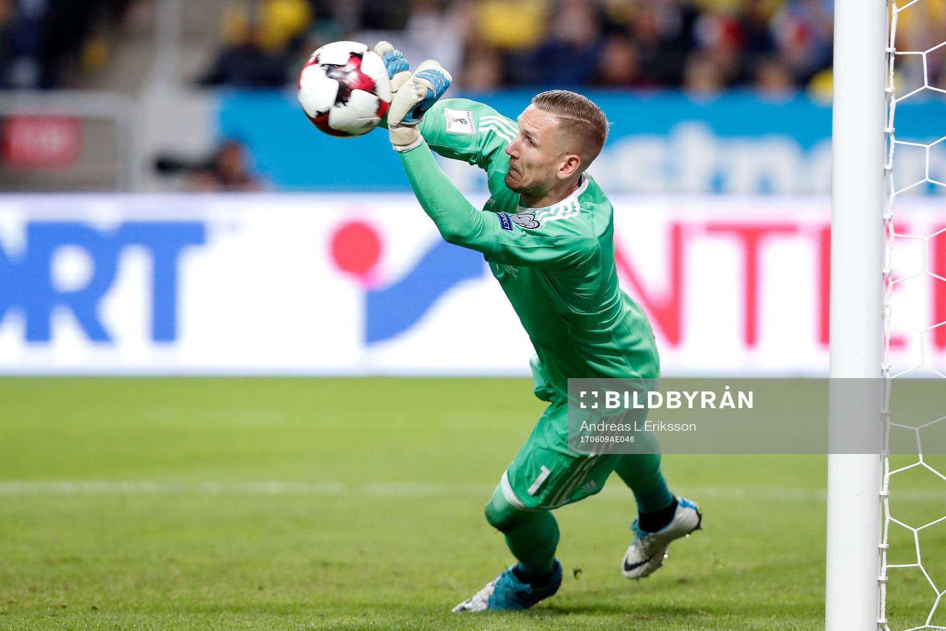 Sveriges målvakt Robin Olsen