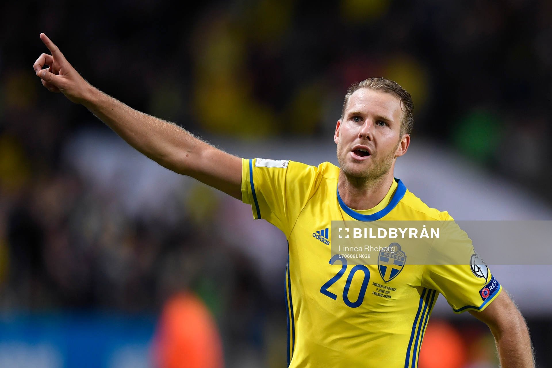 Sveriges Ola Toivonen jublar