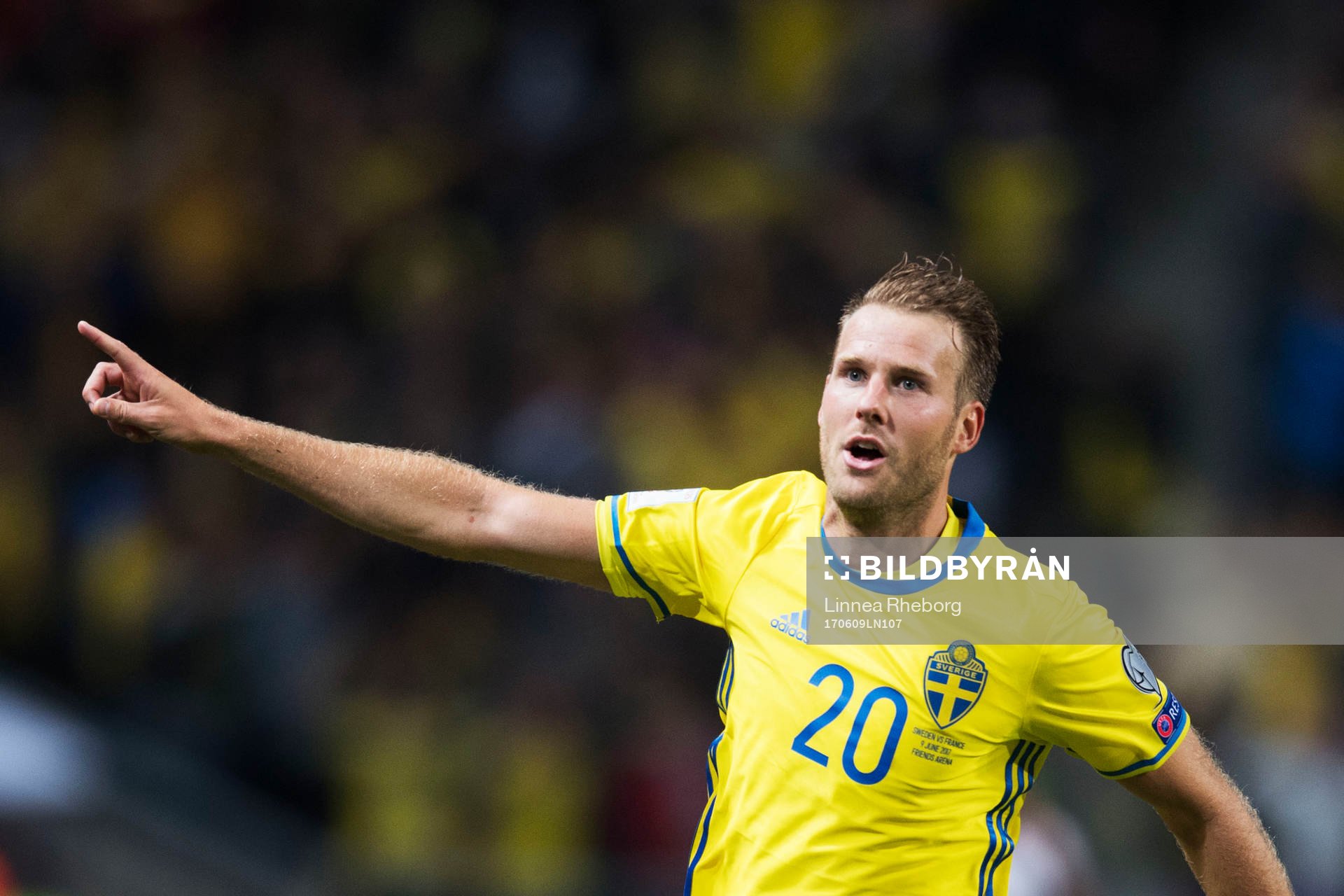 Sveriges Ola Toivonen jublar