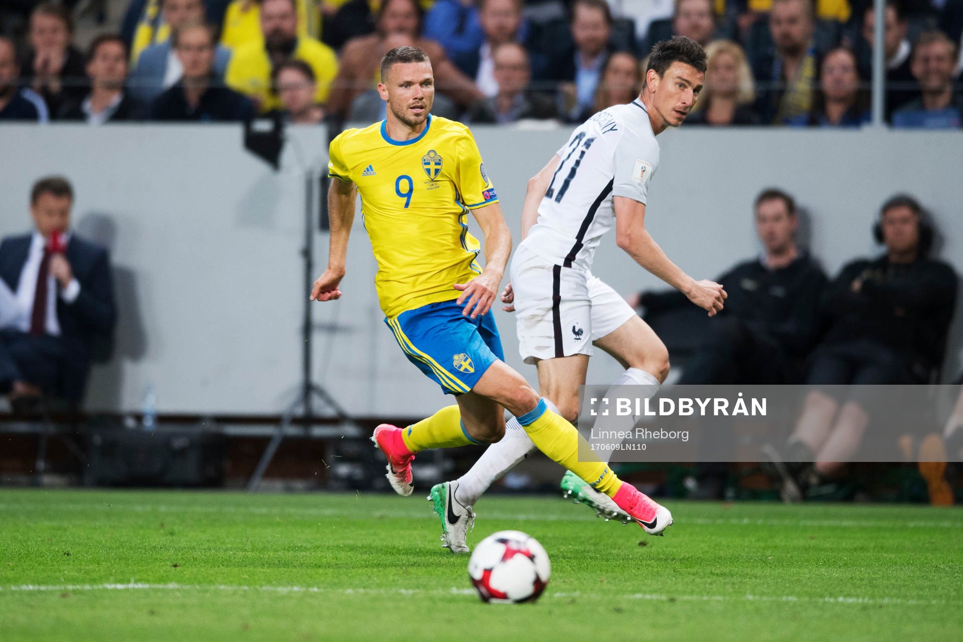 Sveriges Marcus Berg och Frankrikes Laurent Koscielny