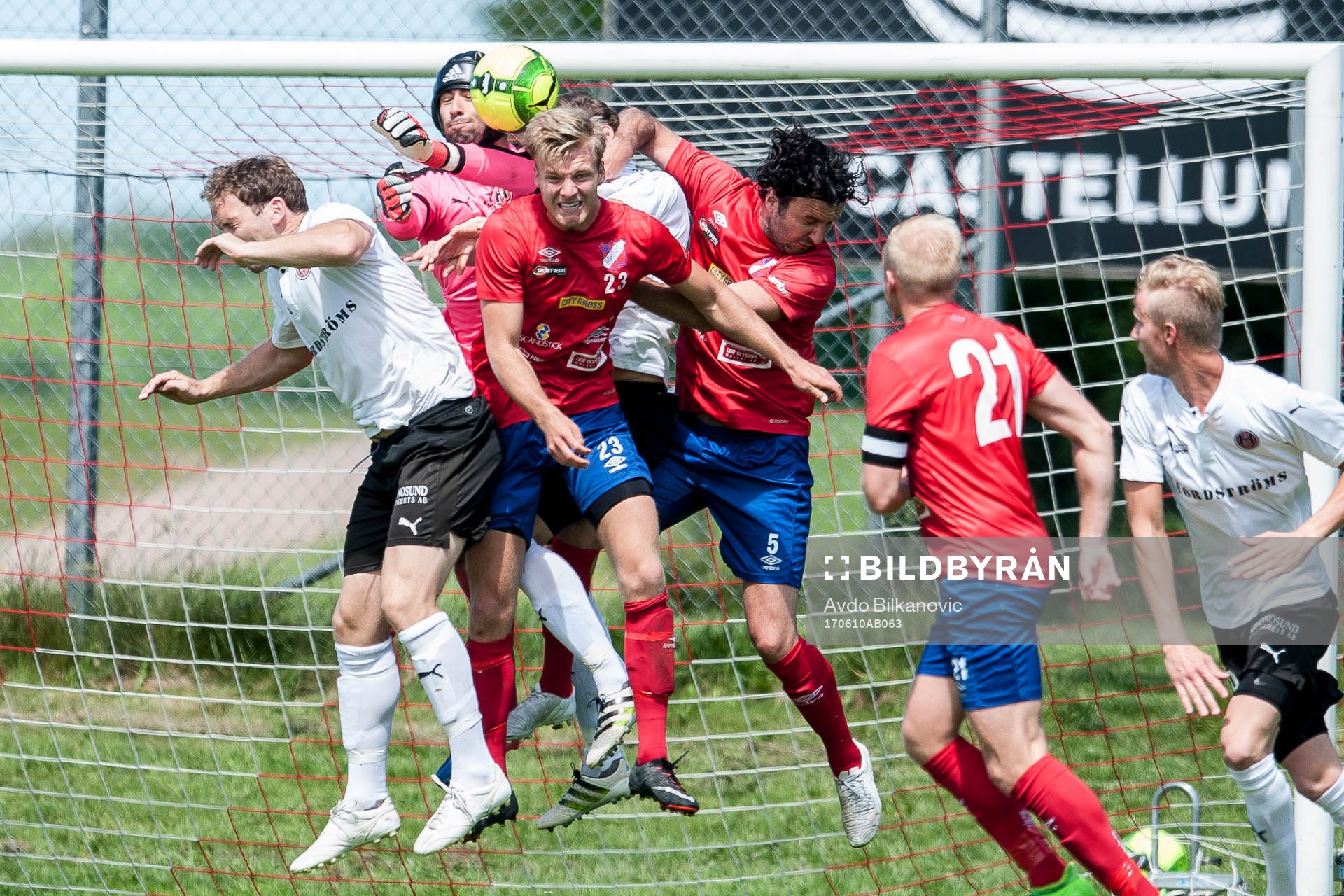 Högaborgs målvakt Simon Hamar Johansson
