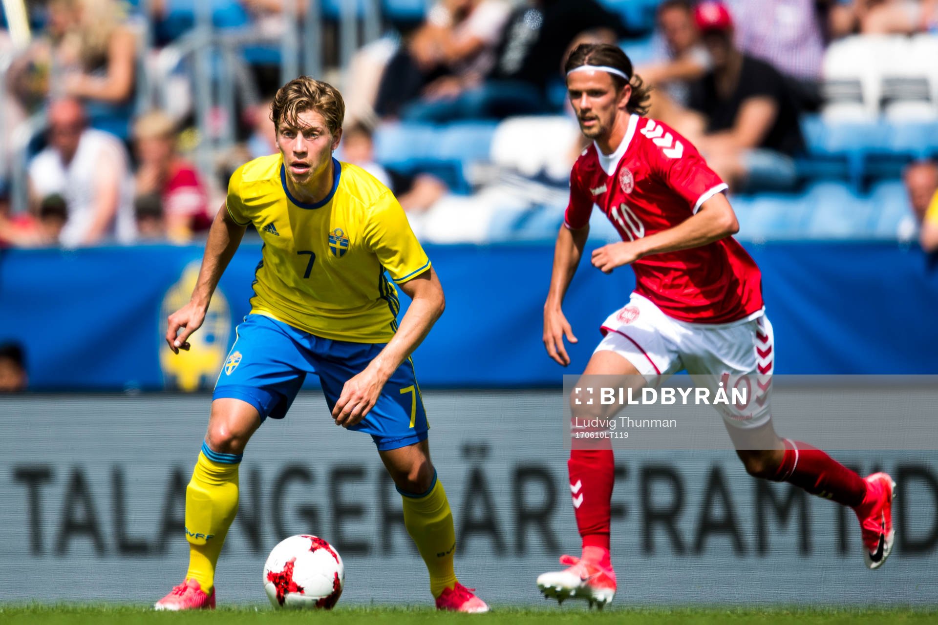 Alexander Fransson jagas av Danmarks Lucas Andersen