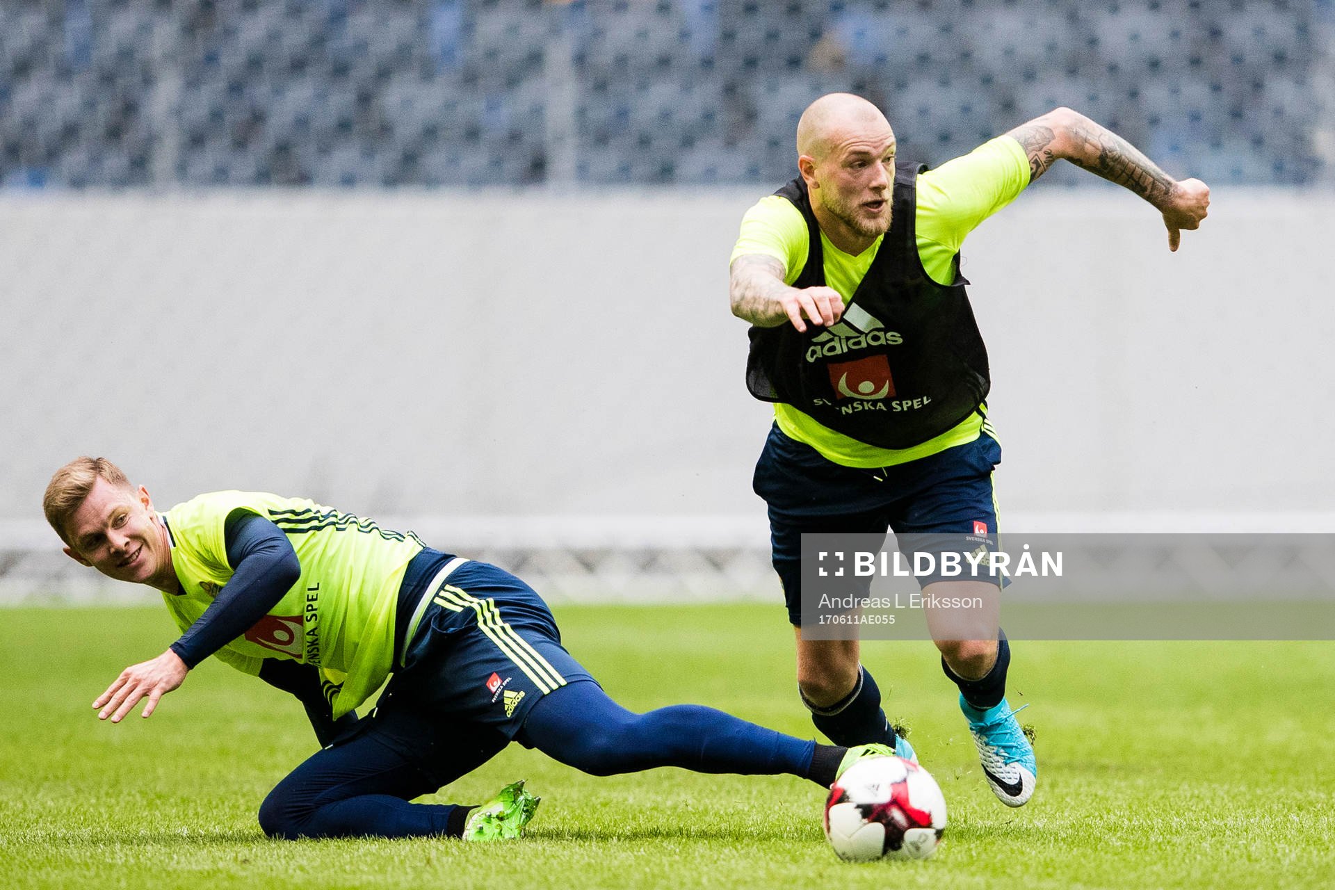 Sveriges Emil Krafth och John Guidetti