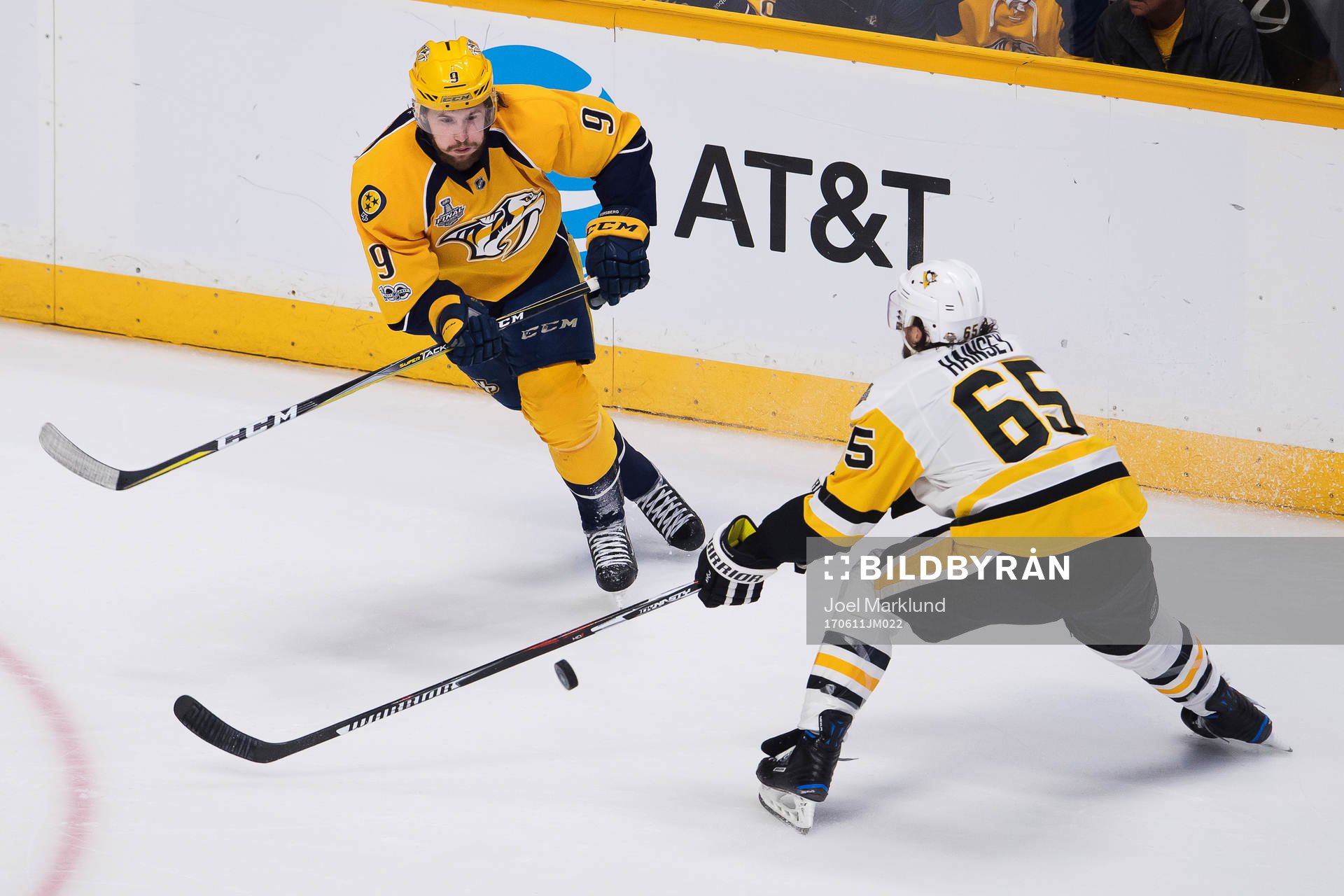 Nashvilles Filip Forsberg och Pittsburghs Ron Hainsey