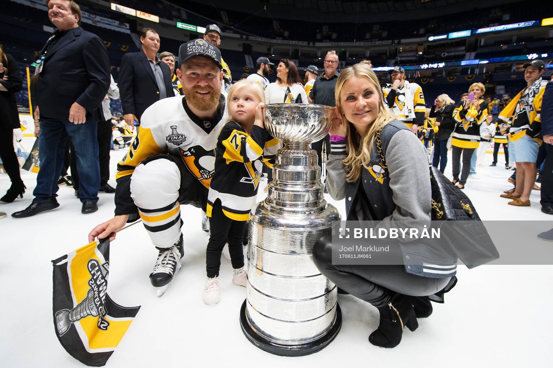Pittsburghs Patric Hörnqvist med sin dotter Isabella och