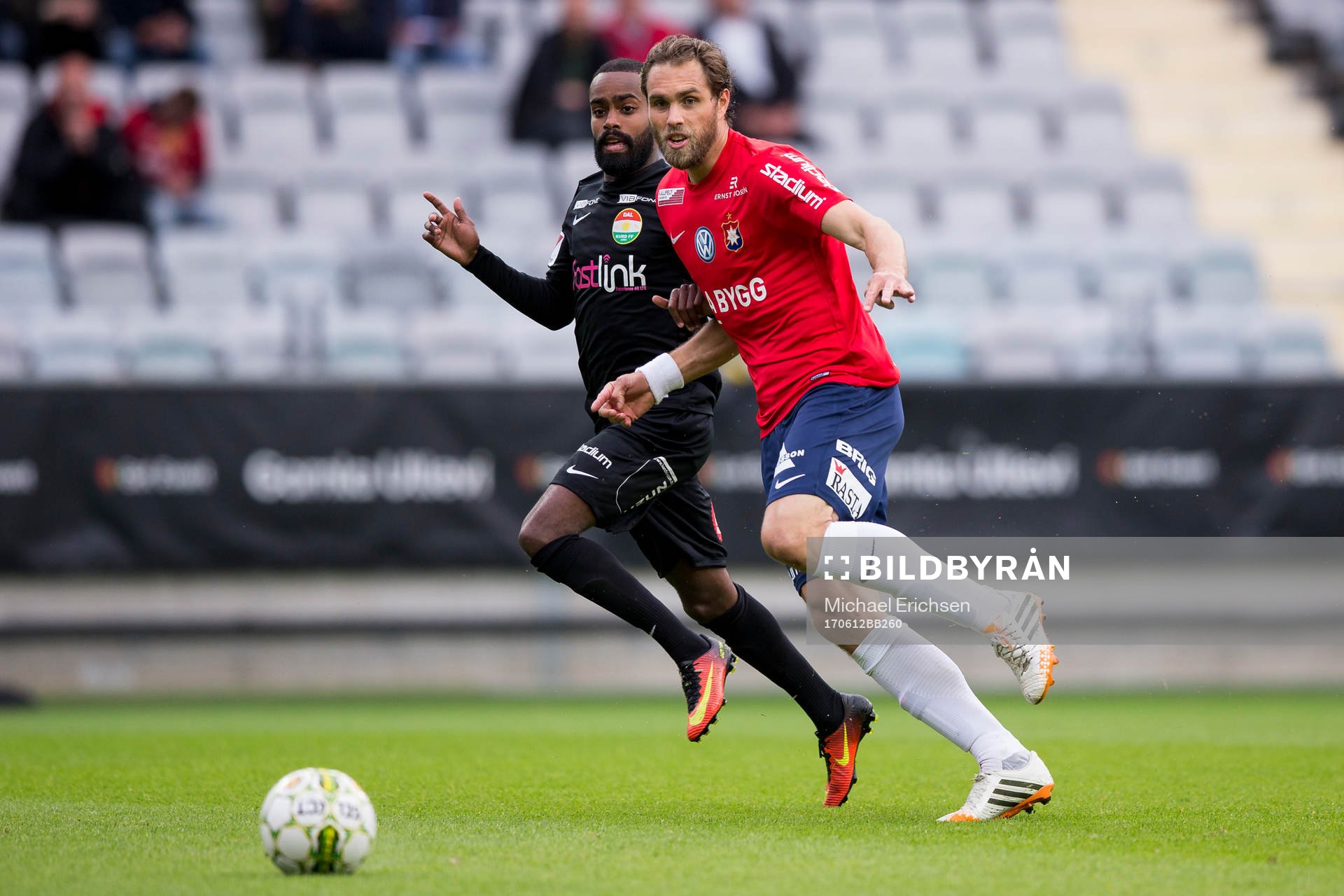 Örgrytes Johan Elmander och Dalkurds Ammar Ahmed