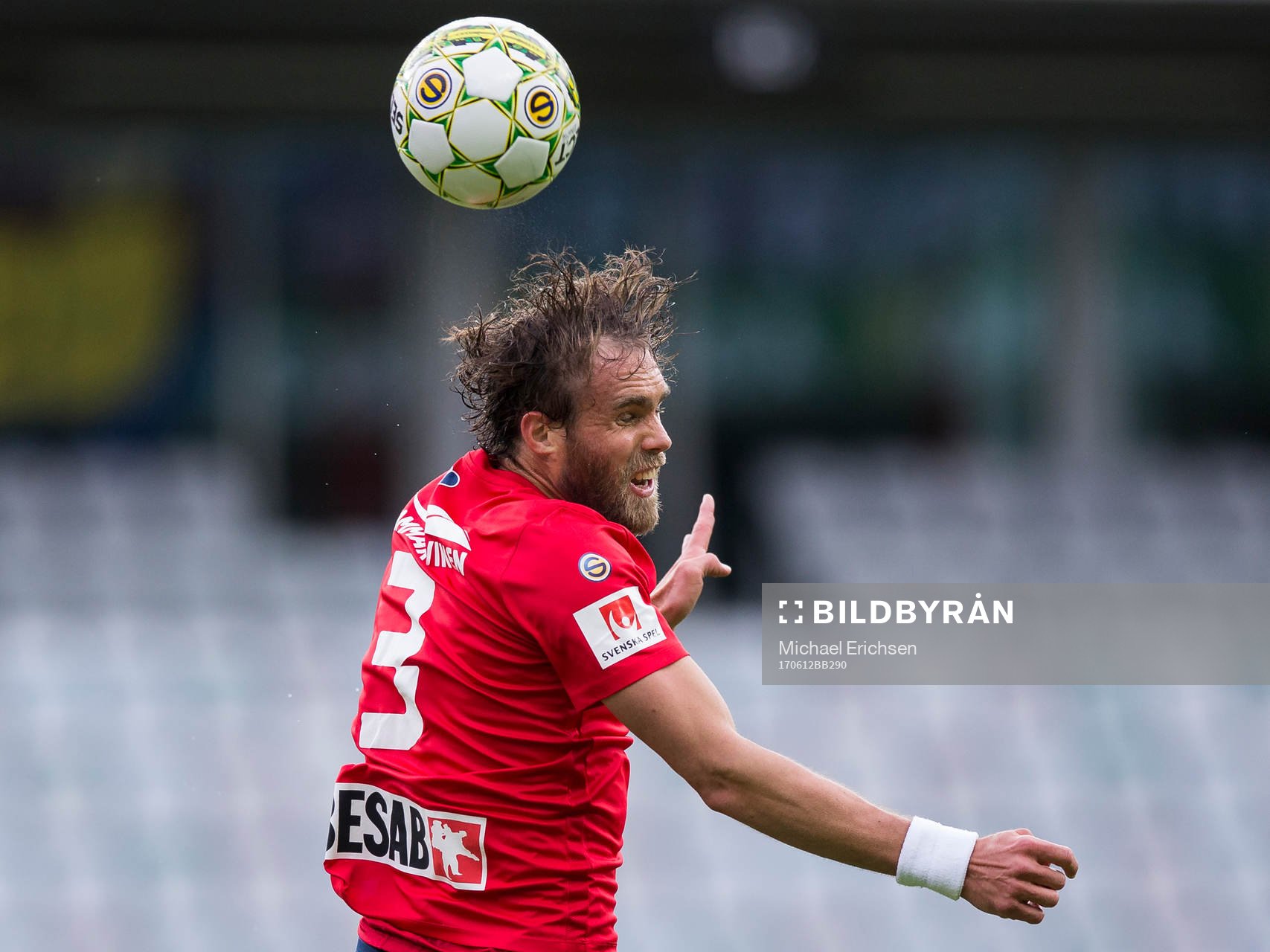 Örgrytes Johan Elmander nickar