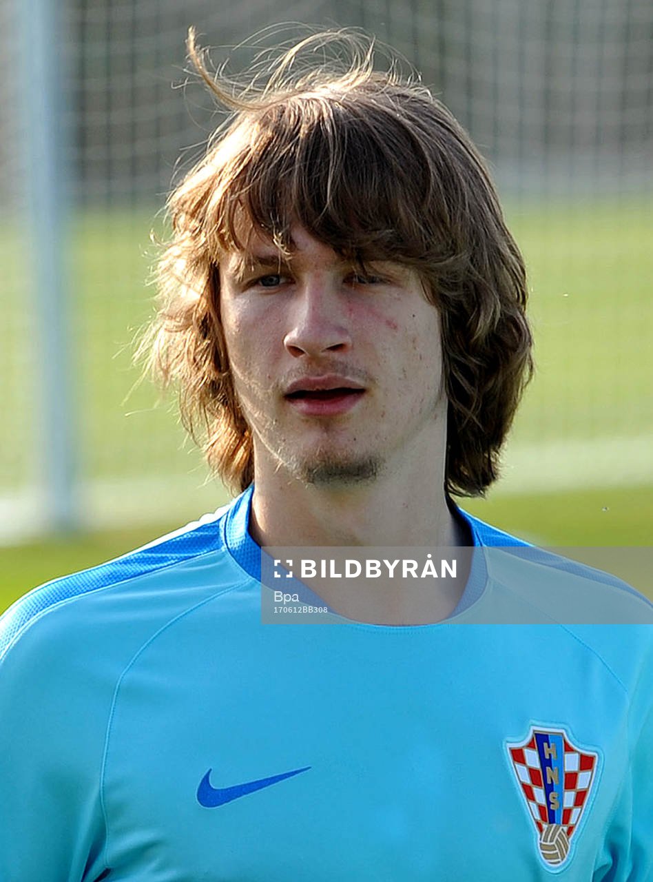 Tin Jedvaj