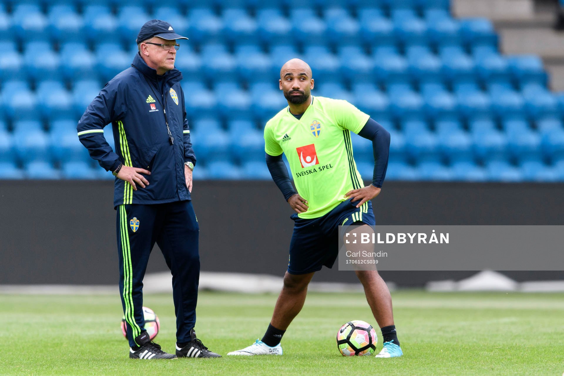 Förbundskapten Janne Andersson och Samuel Armenteros