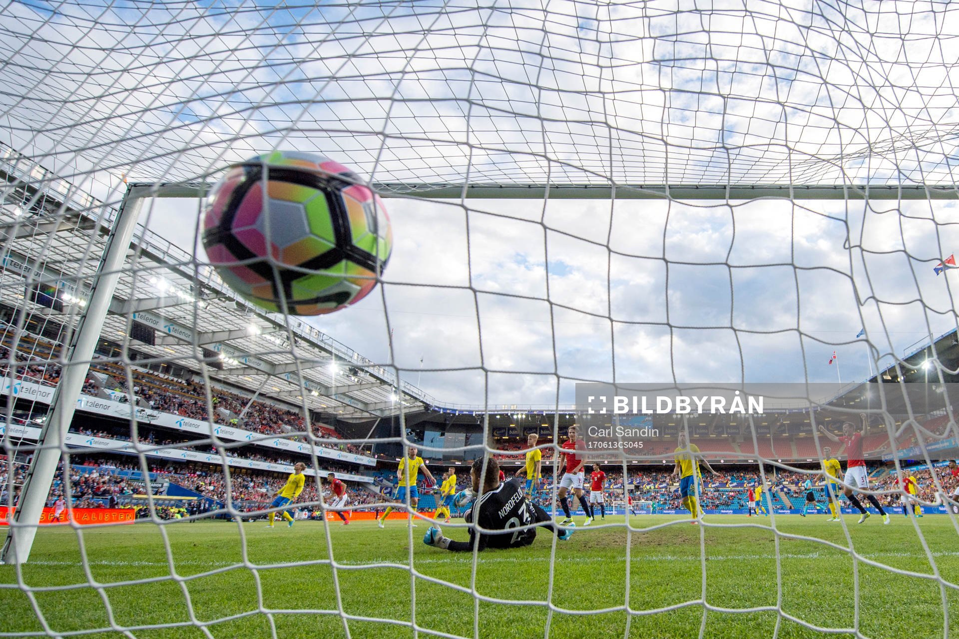 Norges Mohamed  Amine Elyounoussi (ej i bild) gör 1-0