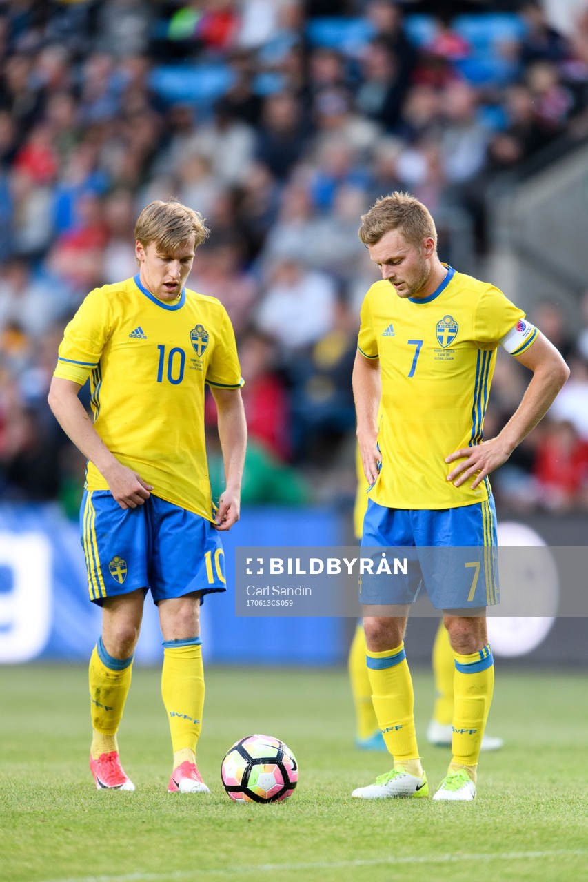 Sveriges Emil Forsberg och Sebastian Larsson