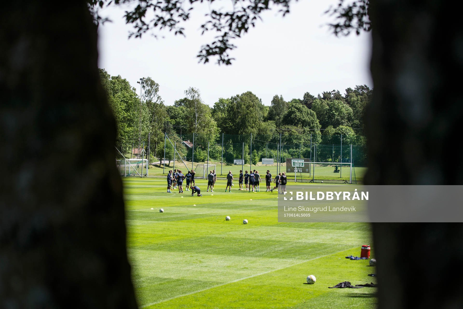 Lagen samlas inför en träning med IFK Göteborg och SHL-laget Frölunda den 14 juni 2017 i Göteborg.