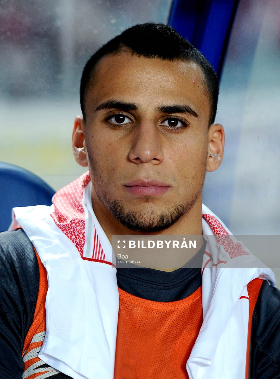 Anis Ben Hatira, Tunisien