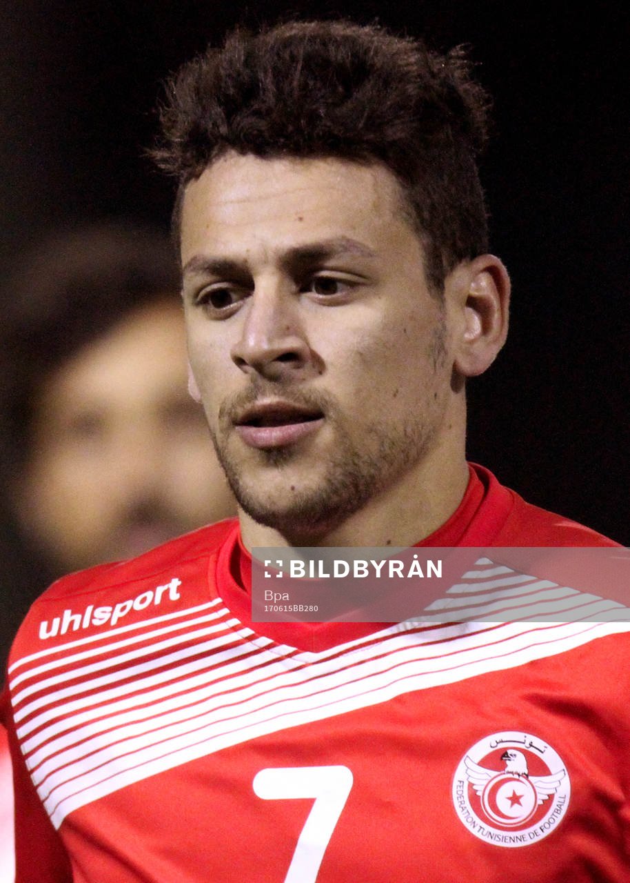 Youssef Msakni, Tunisien