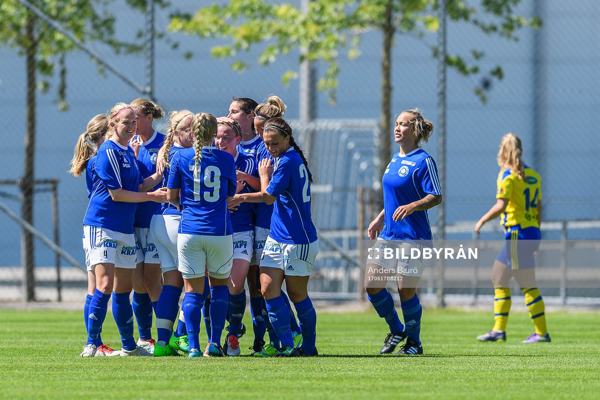Stattenas spelare jublar