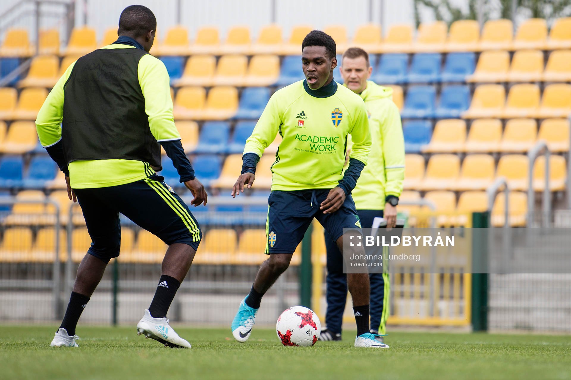 Joel Asoro
