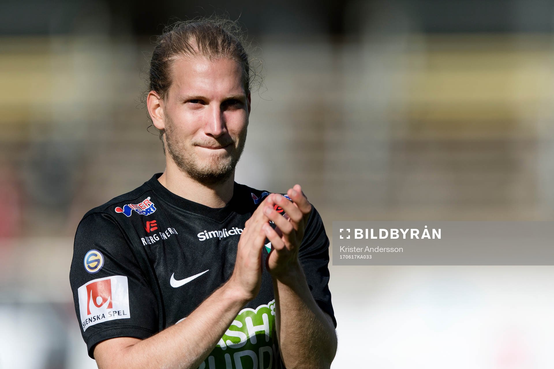 Varbergs Oliver Silverholt jublar