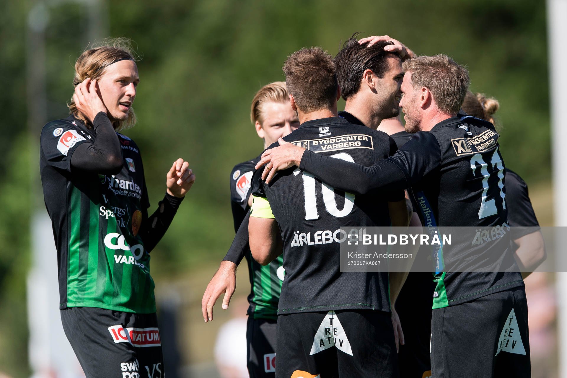 Varbergs spelare jublar