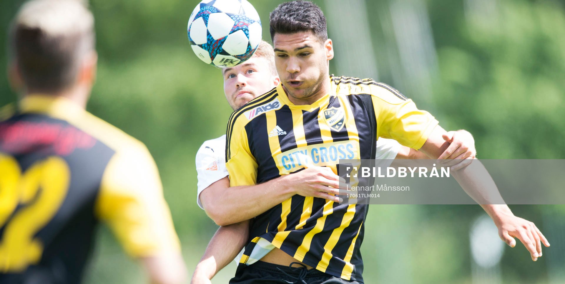IFK Hässleholms  Tommy Filipovic  i matchen i division 2