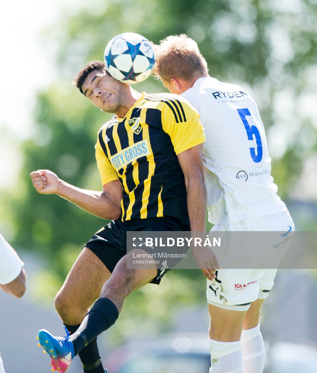 IFK Hässleholms  Tommy Filipovic i matchen i division 2