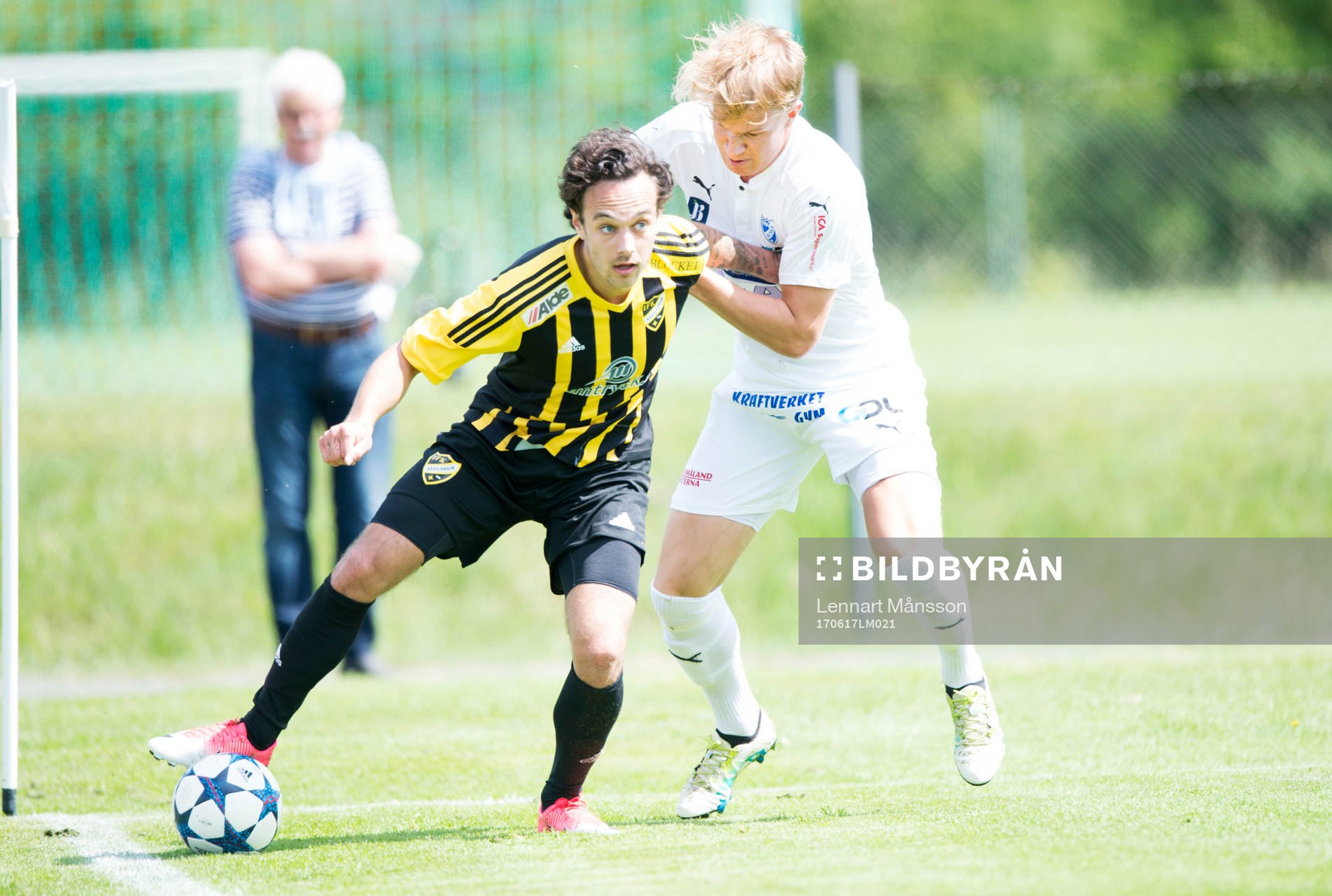 IFK Hässleholms  Karim Al-Asi i matchen i division 2