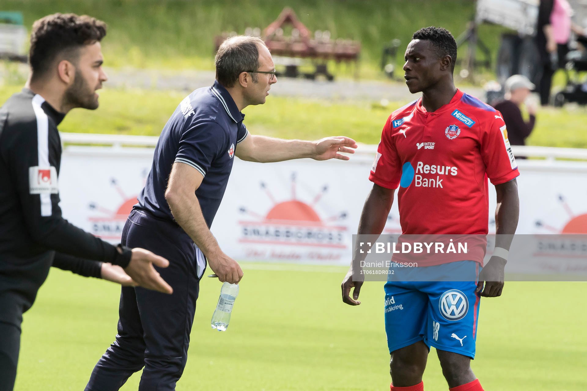 Helsingborgs Oke Akpoveta i samtal med Helsingborgs