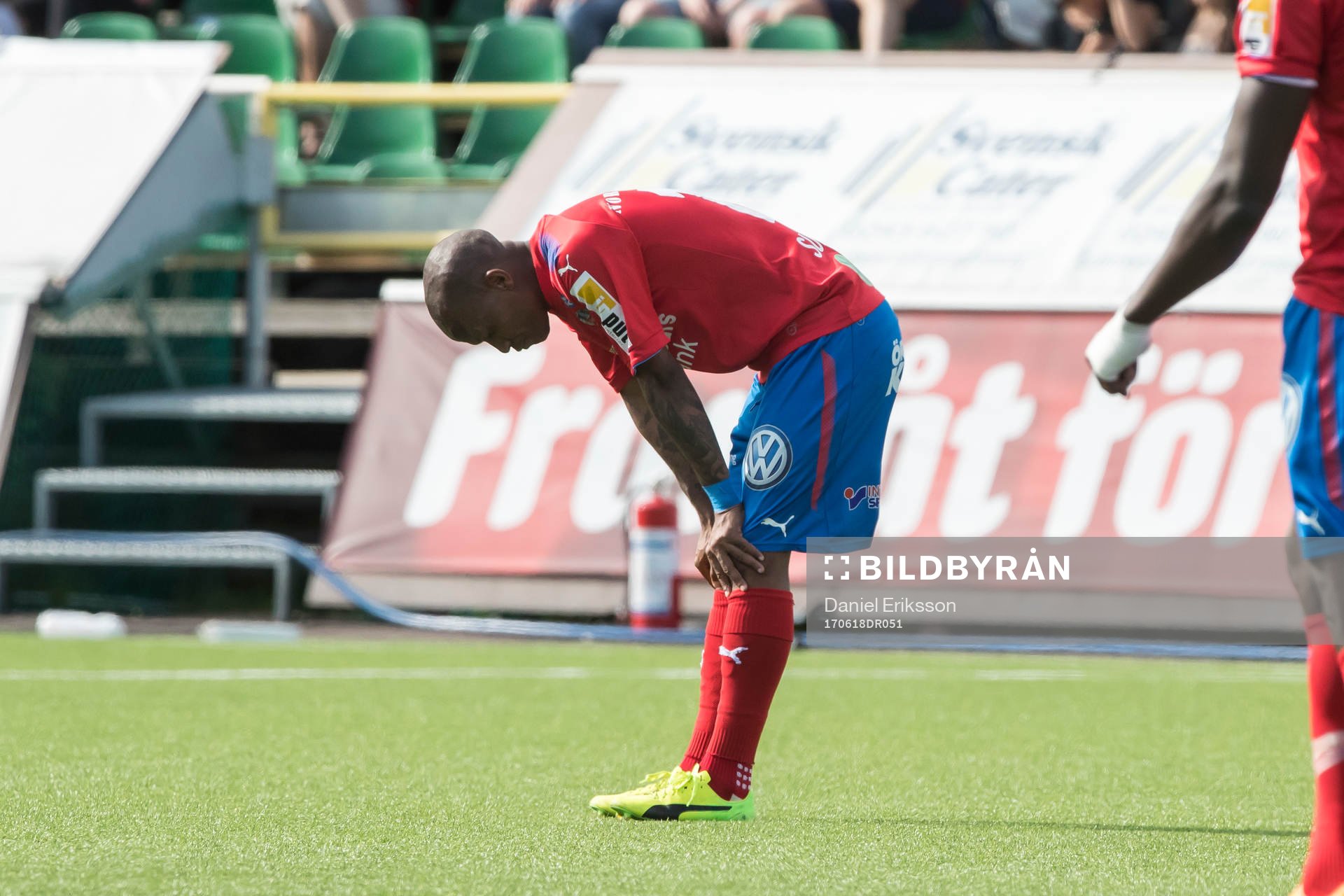Helsingborgs Bradley Surprise Ralani  deppar  i