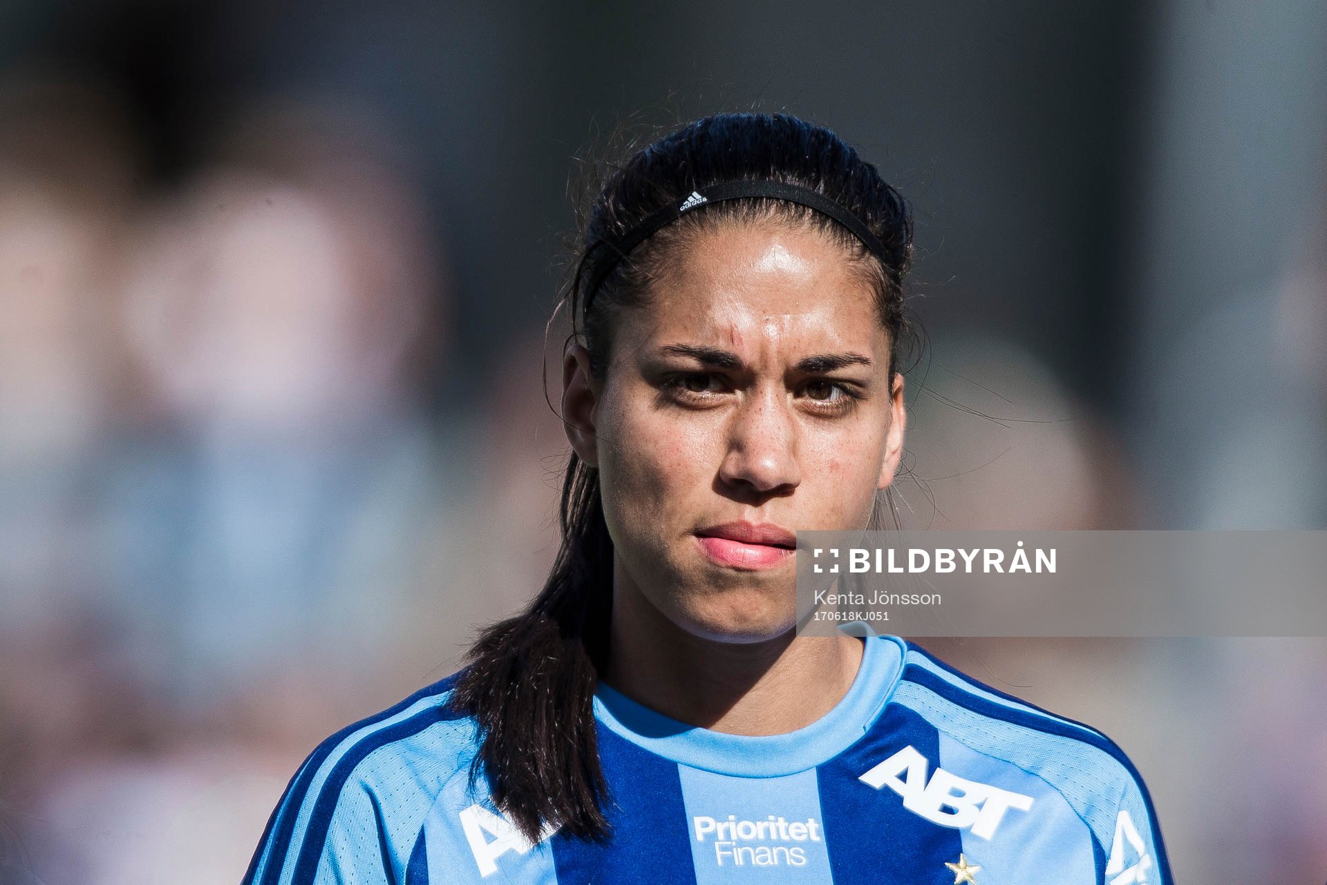 Djurgårdens Tempest-Marie Norlin innan fotbollsmatchen i