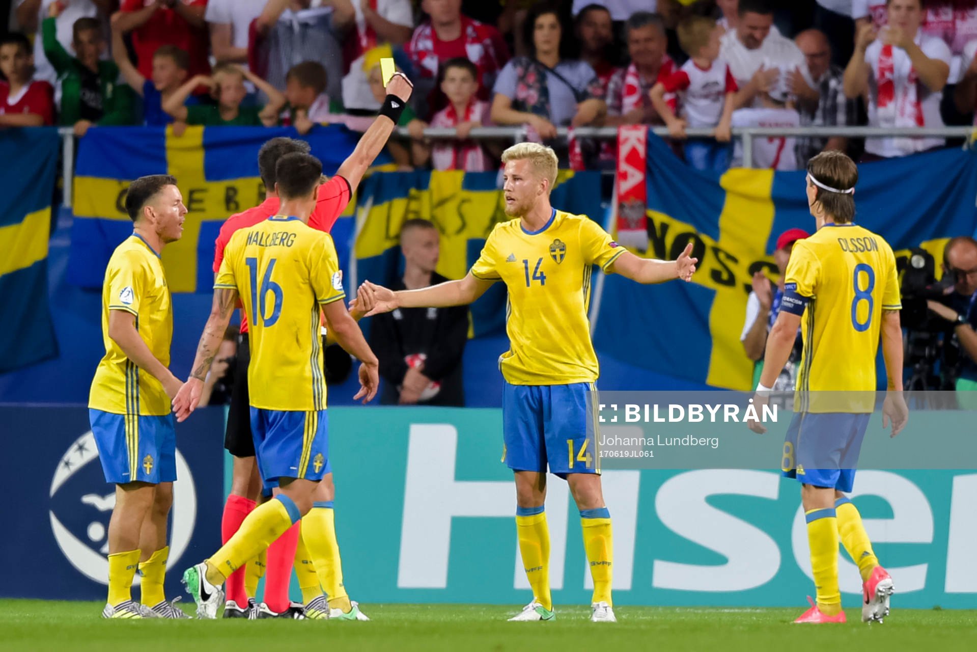 Sveriges Filip Dagerstål får en varning
