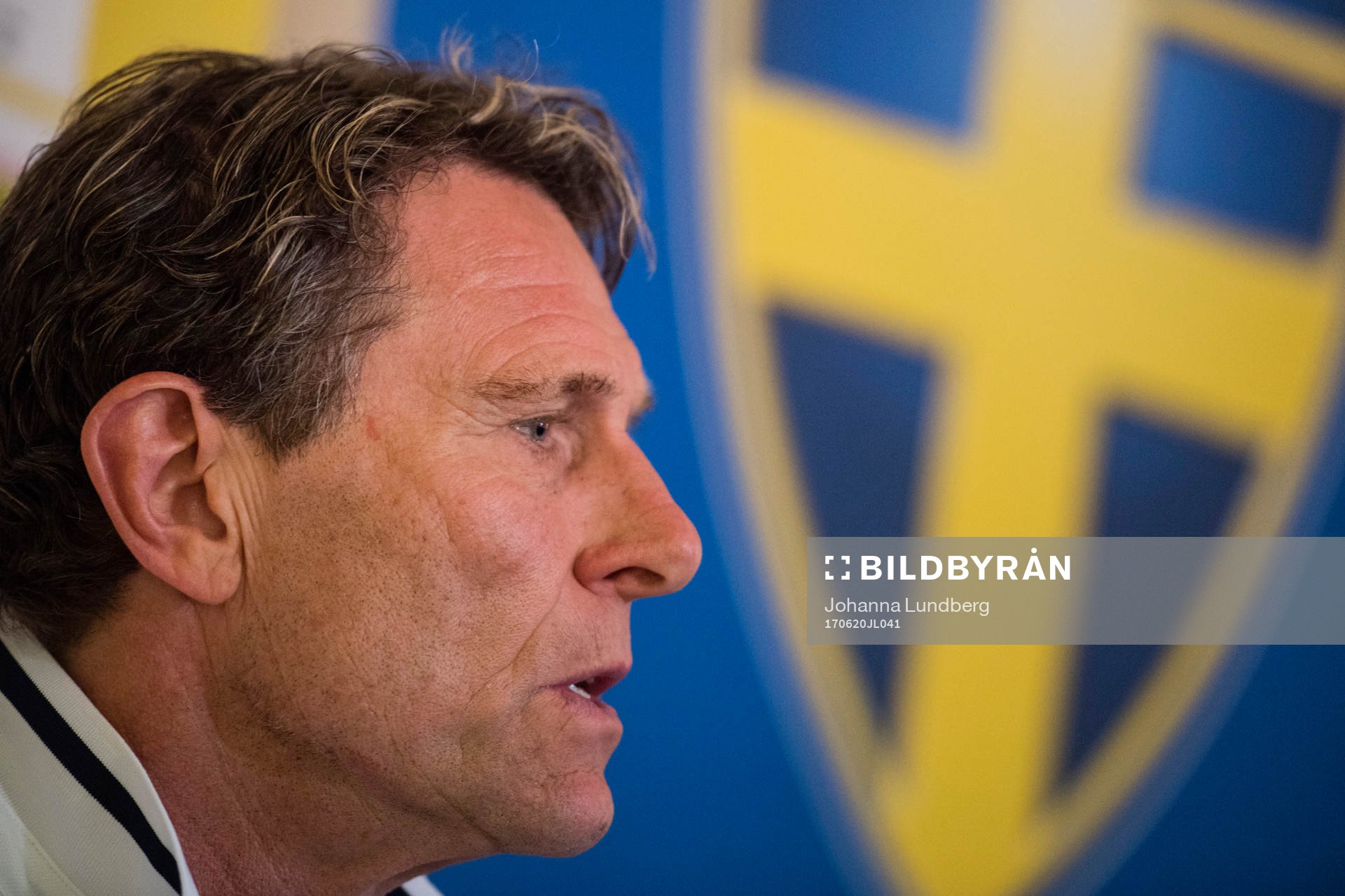 förbundskapten Håkan Ericson deltar i en presskonferens