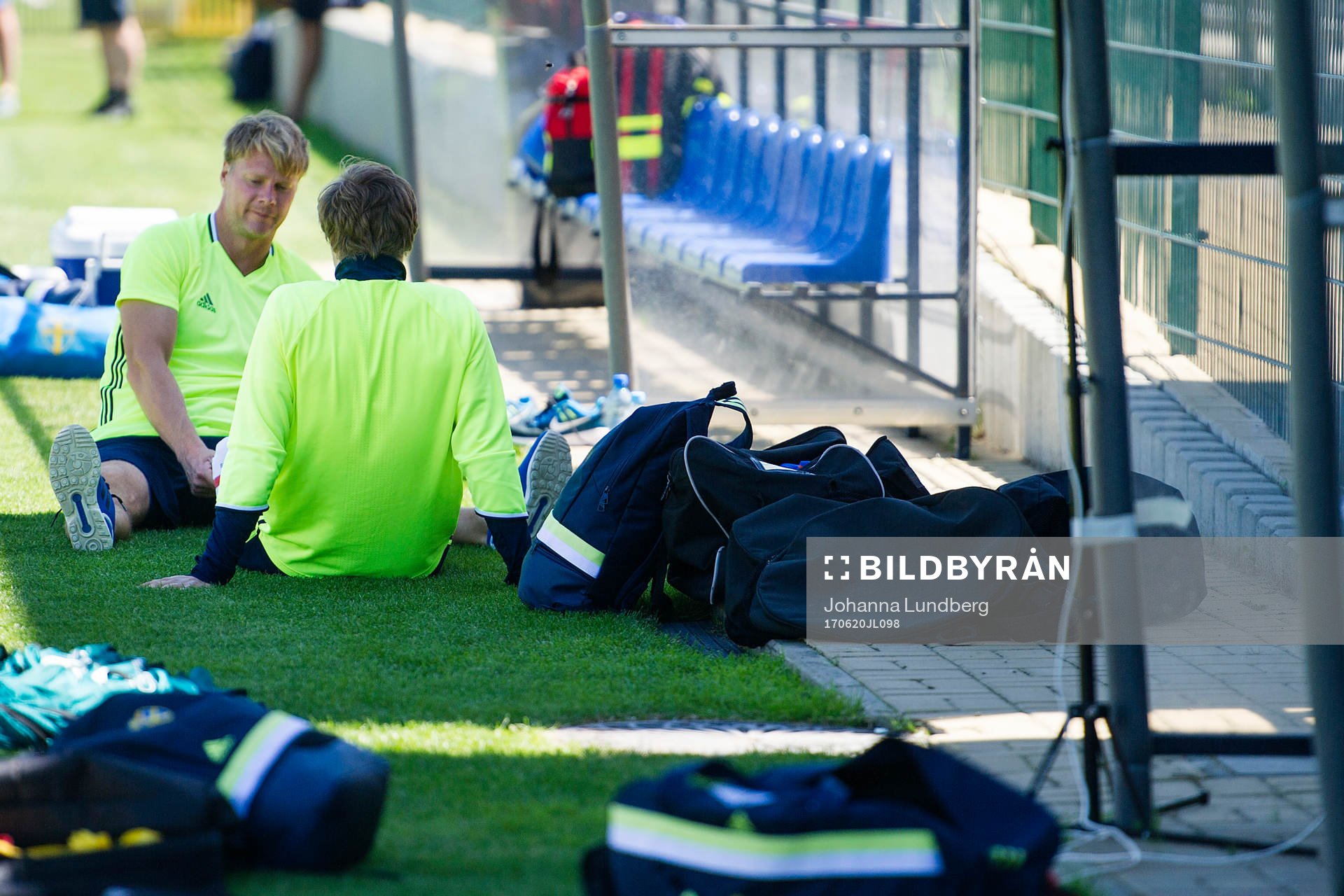 Simon Tibbling tränar rehab med Naprapat Johan Forsbring
