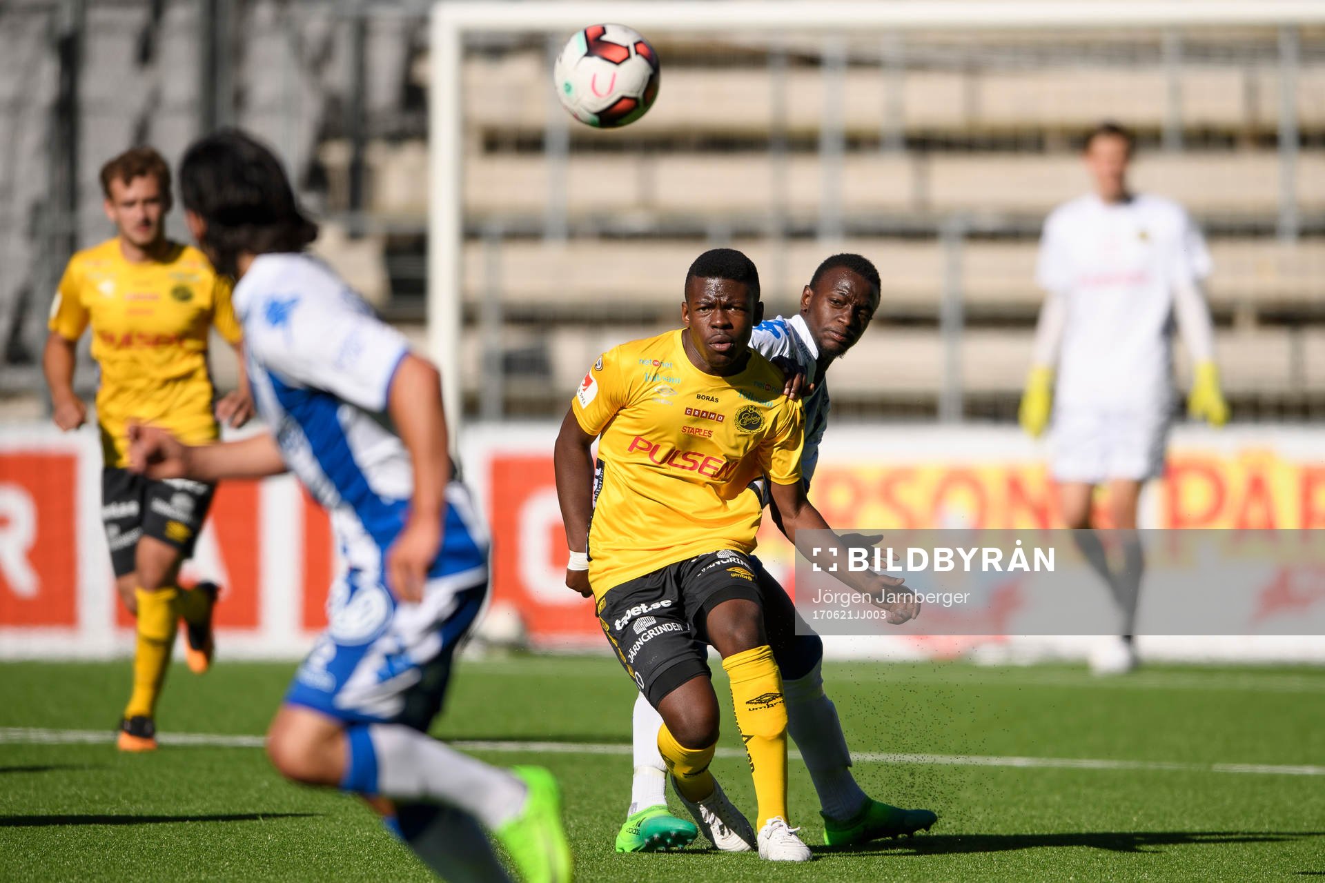 Elfsborgs Chris Makindu och IFK Göteborg Fonti Kanu