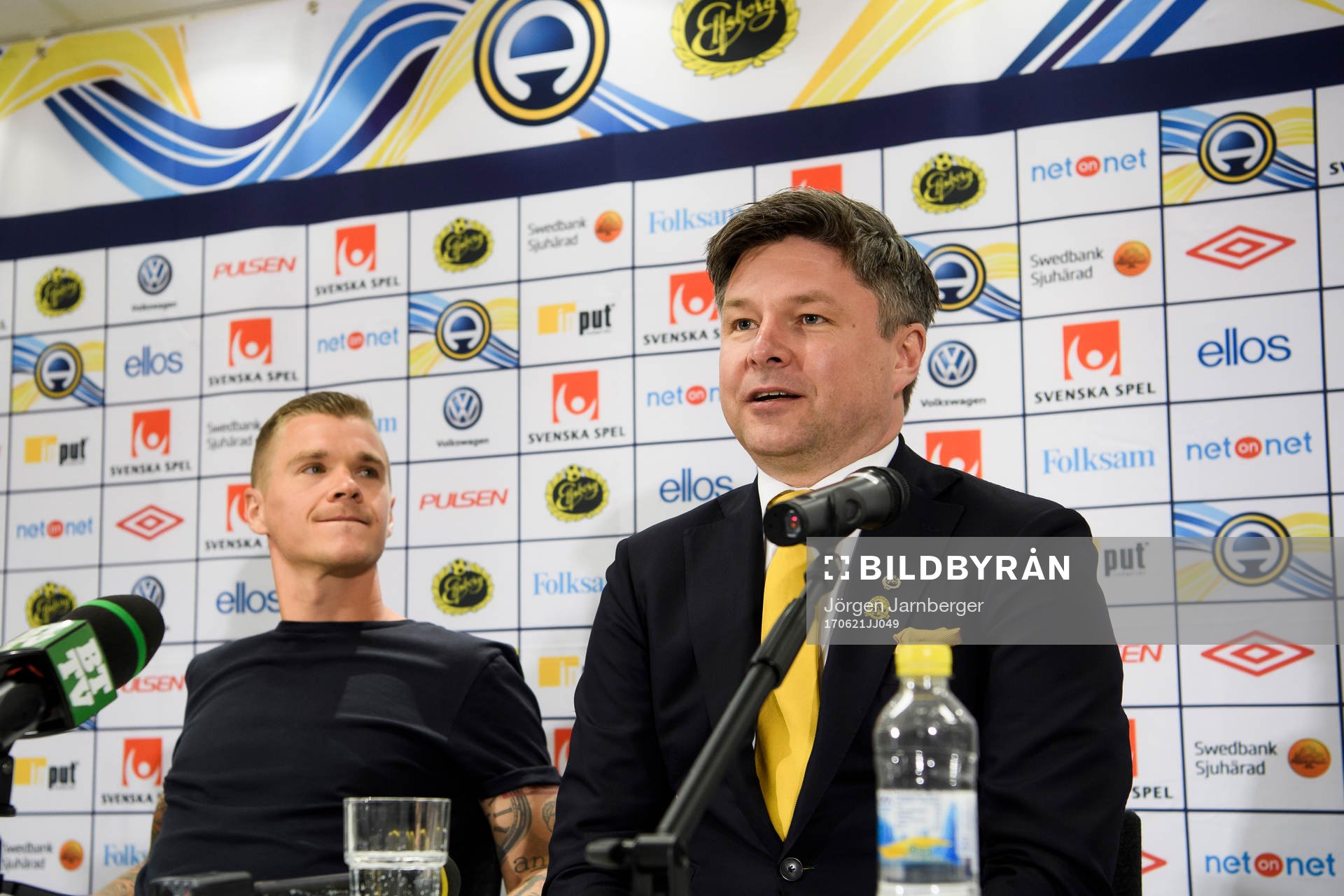 Ordförande Bo Johansson och nyförvärvet Samuel Holmén