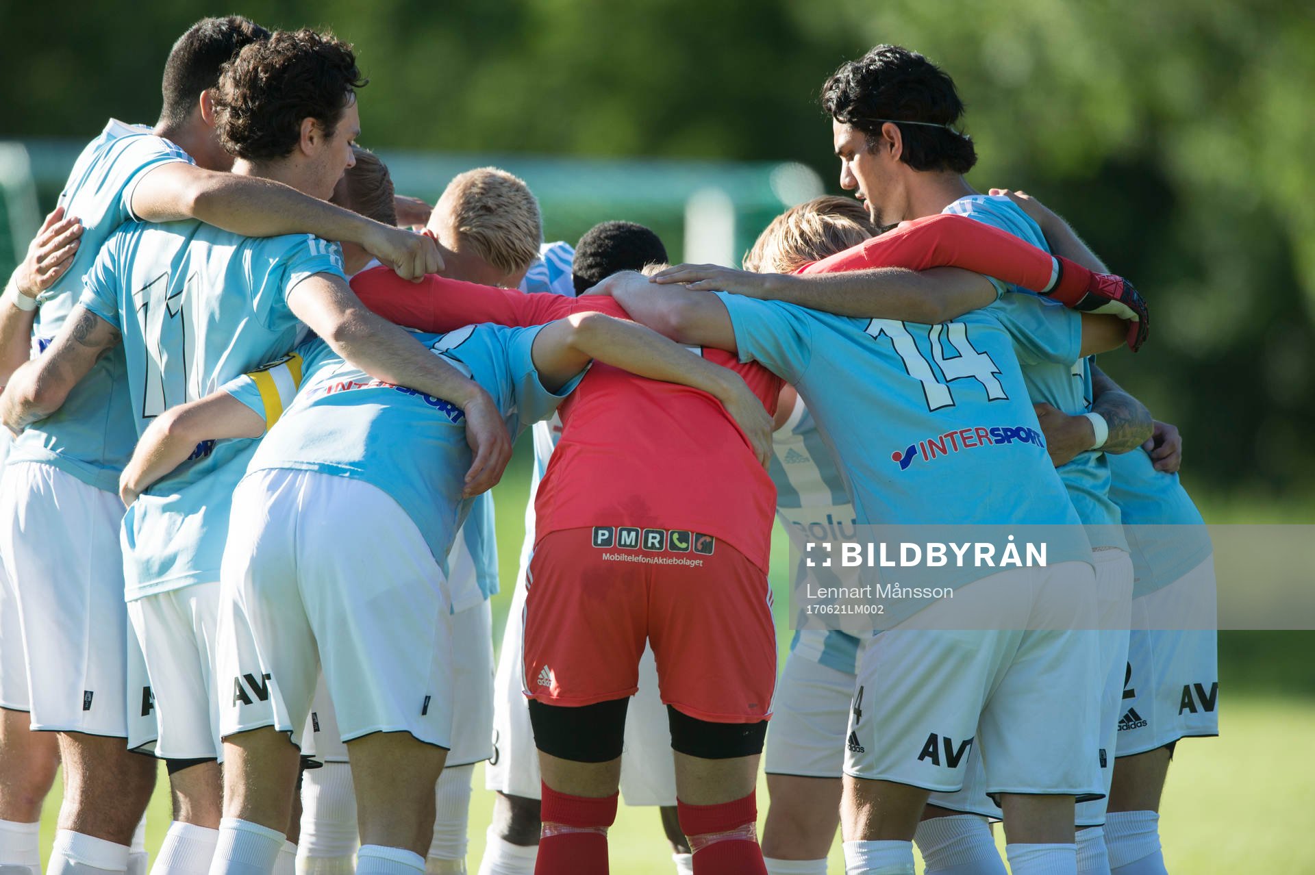 IFK Hässleholms laddar i matchen i division 2 mellan