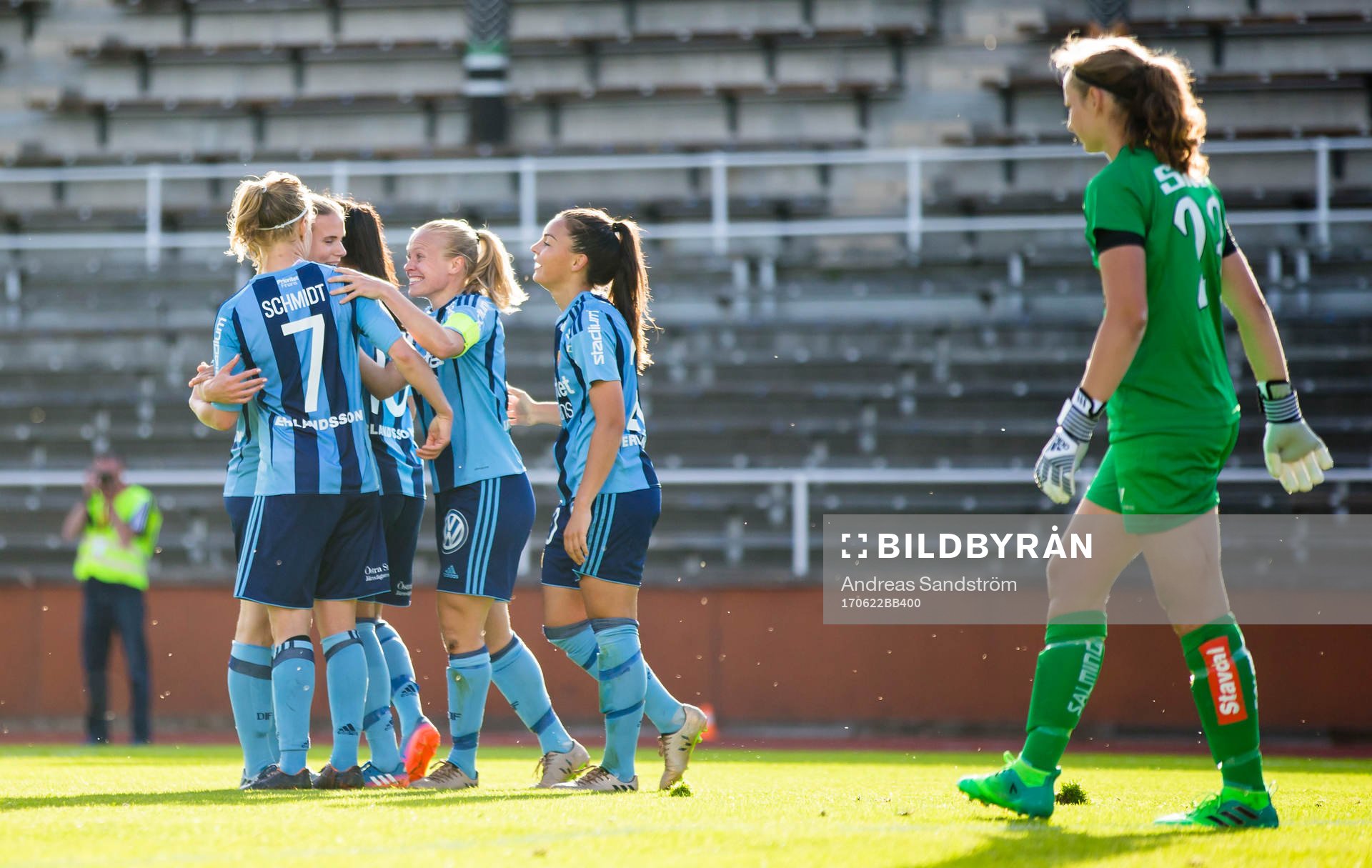 Djurgårdens Johanna Rytting Kaneryd (h) gör 2-0 och