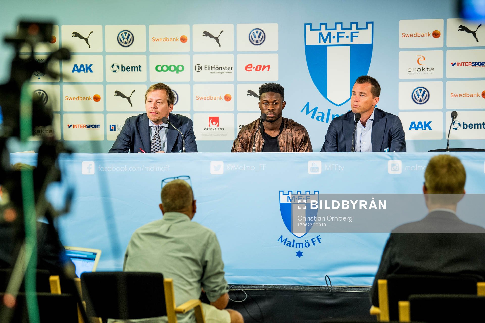 Malmö FFs presschef Peter Åhlander och sportchef Daniel