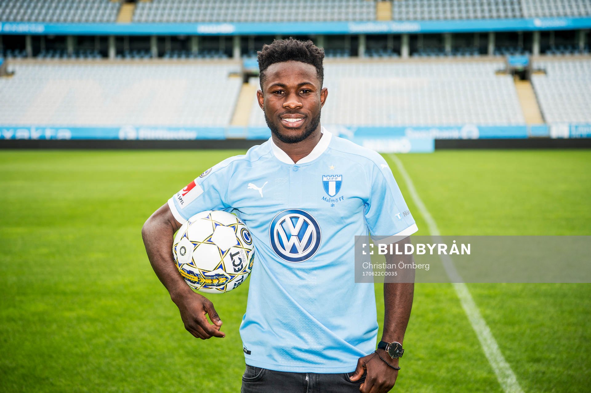 Malmö FF presenterar Kingsley Sarfo som ny spelare i Malmö FF under en presskonferens den 22 juni 2017 i Malmö.