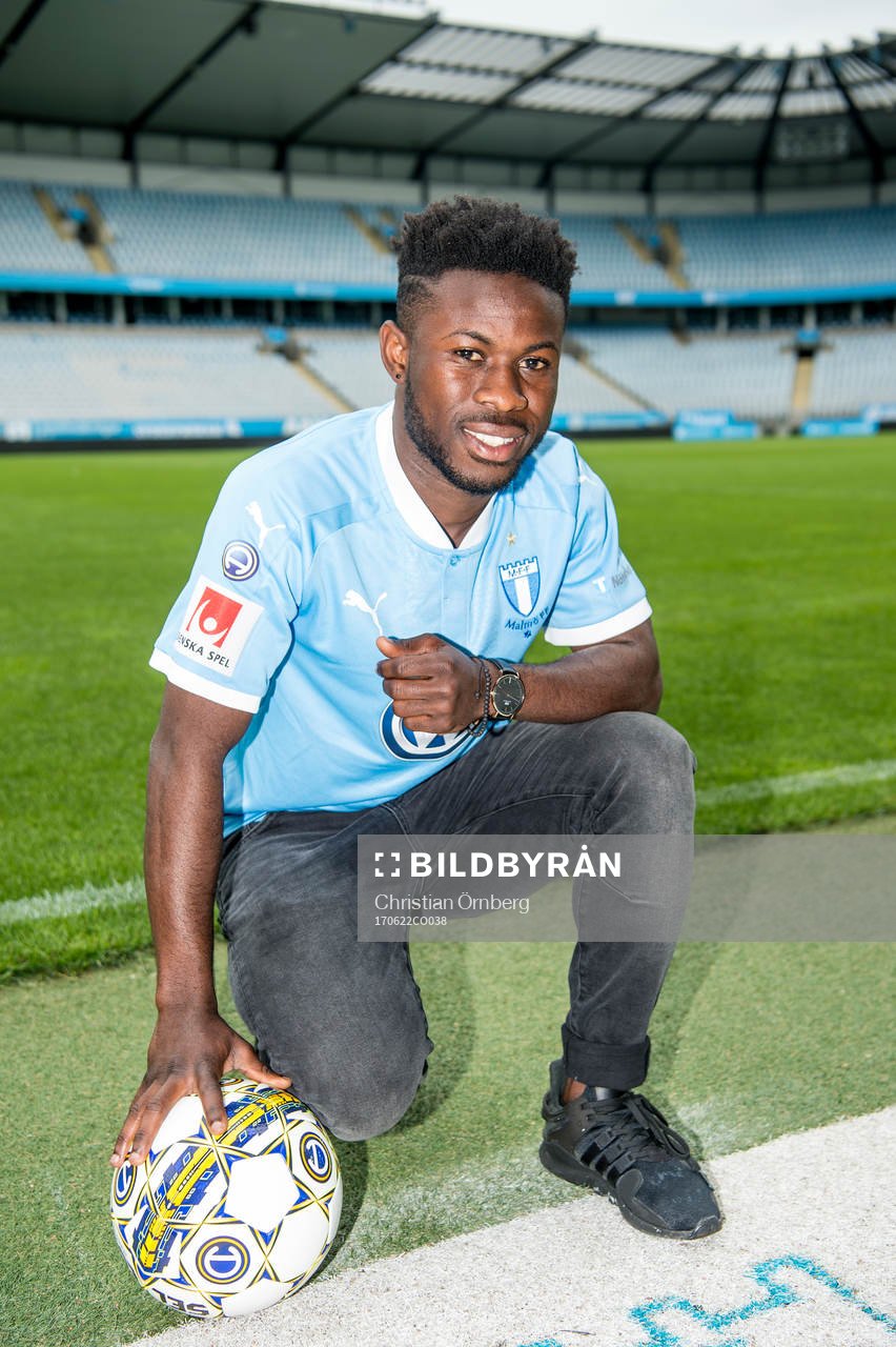 Malmö FF presenterar Kingsley Sarfo som ny spelare i Malmö FF under en presskonferens den 22 juni 2017 i Malmö.
